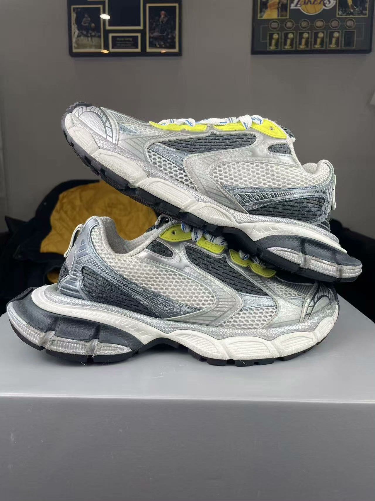 Balenciaga Balenciaga Gray Lowtop Sneakers XXXL Men Size US 10 / EU 43 - 6 Thumbnail