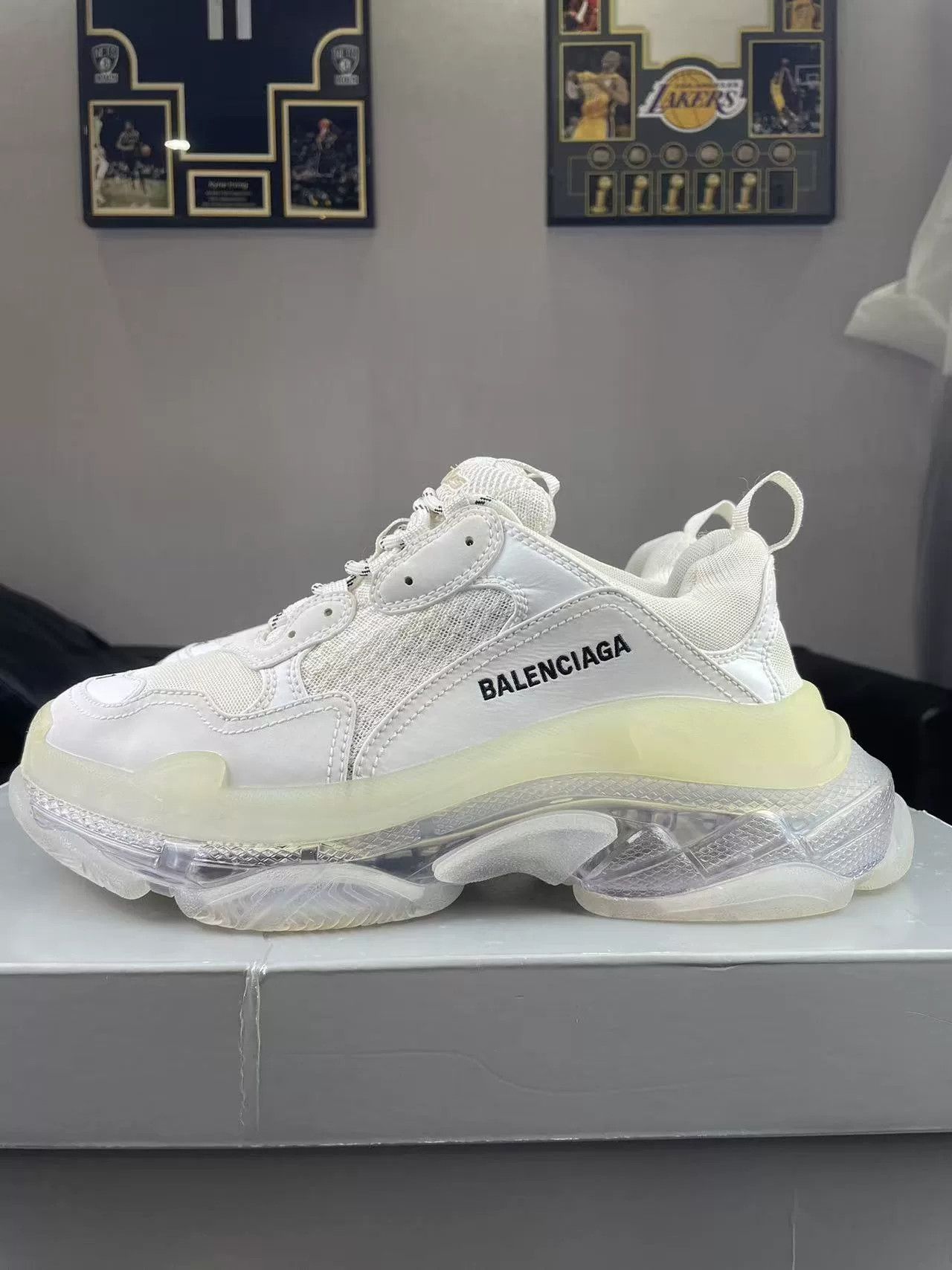 Balenciaga Balenciaga Clear White Lowtop Sneakers S Men Size US 10 / EU 43 - 7 Thumbnail
