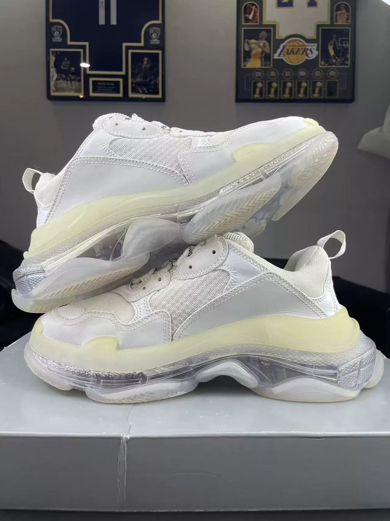 Balenciaga Balenciaga Clear White Lowtop Sneakers S Men Size US 10 / EU 43 - 5 Thumbnail