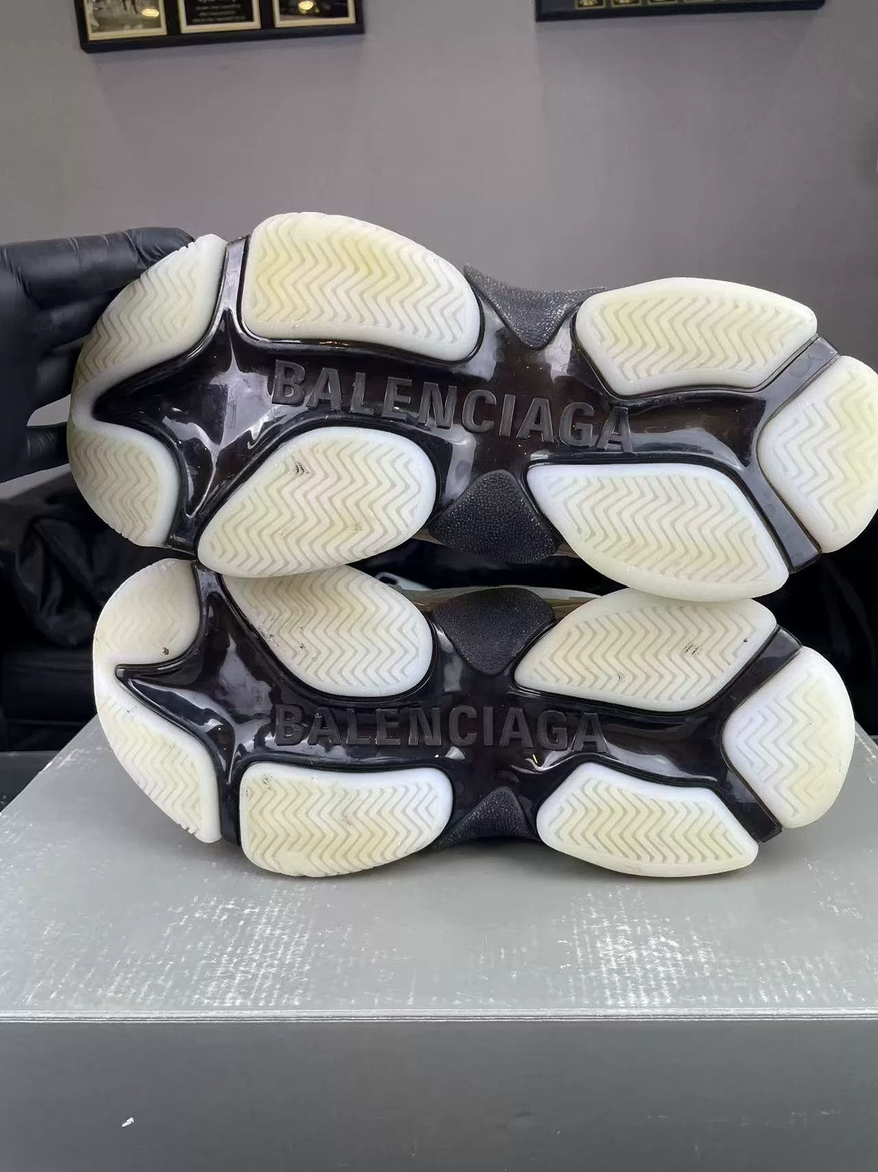 Balenciaga Balenciaga Lowtop Sneakers S Women Size US 6 / IT 36 - 4 Thumbnail