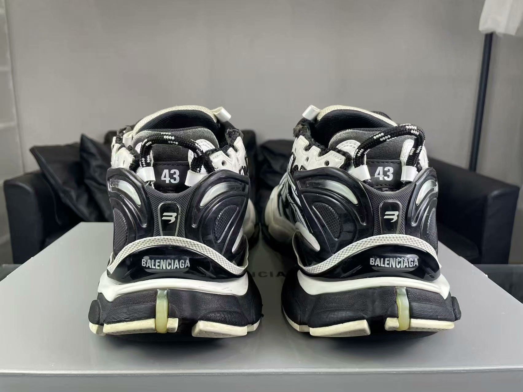 Balenciaga Balenciaga Running Black Lowtop Sneakers 43 Men Size US 10 / EU 43 - 3 Thumbnail