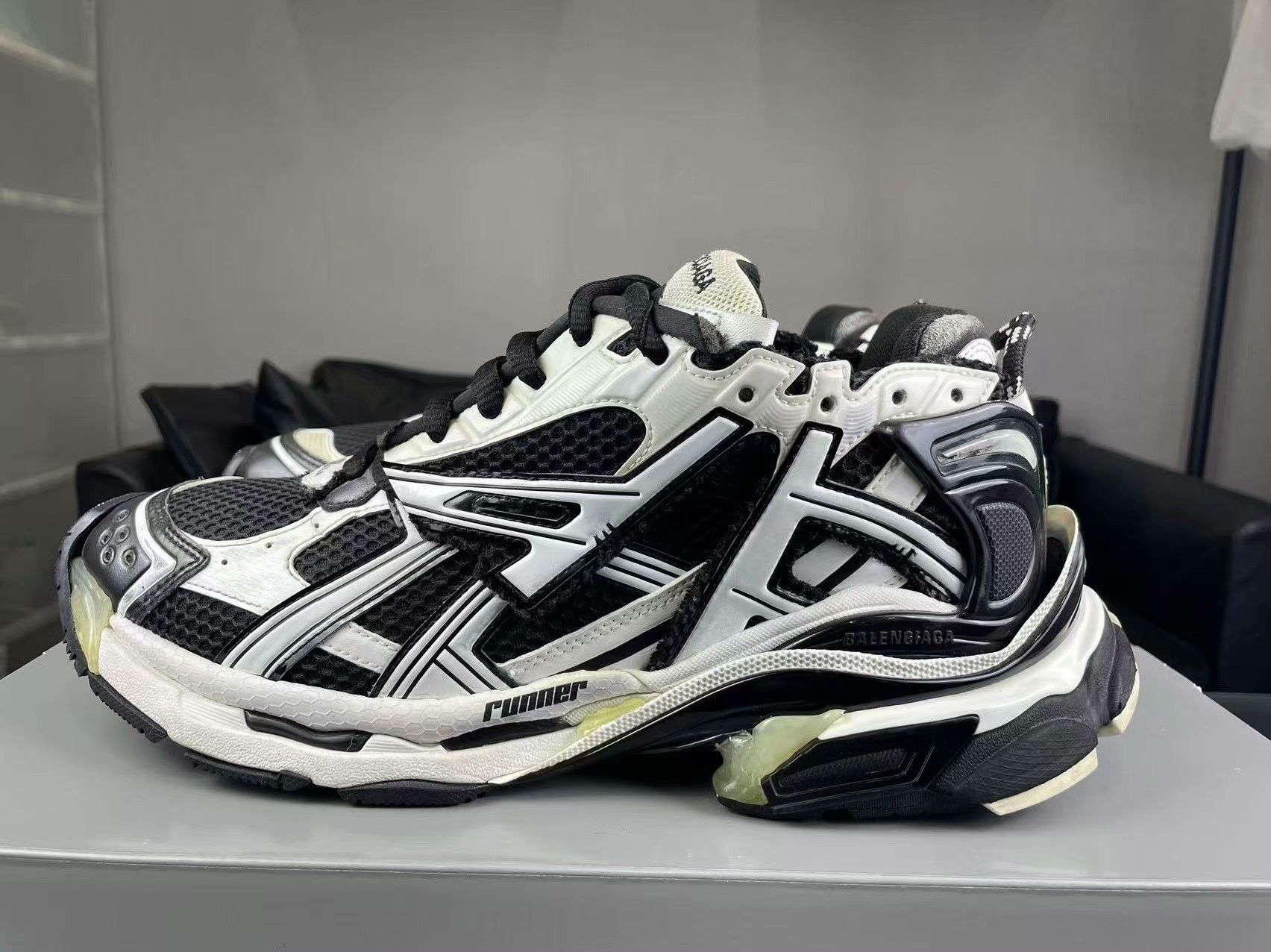 Balenciaga Balenciaga Running Black Lowtop Sneakers 43 Men Size US 10 / EU 43 - 7 Thumbnail