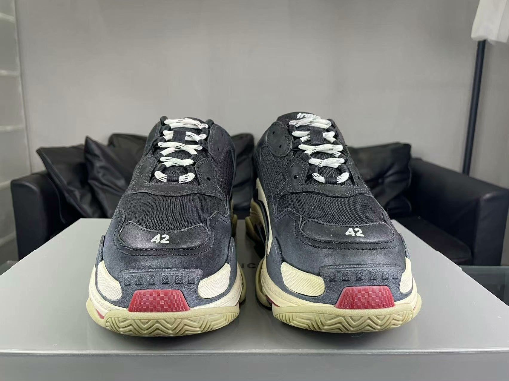 Balenciaga Balenciaga Black Lowtop Sneakers S Men Size US 10 / EU 43 - 2 Thumbnail