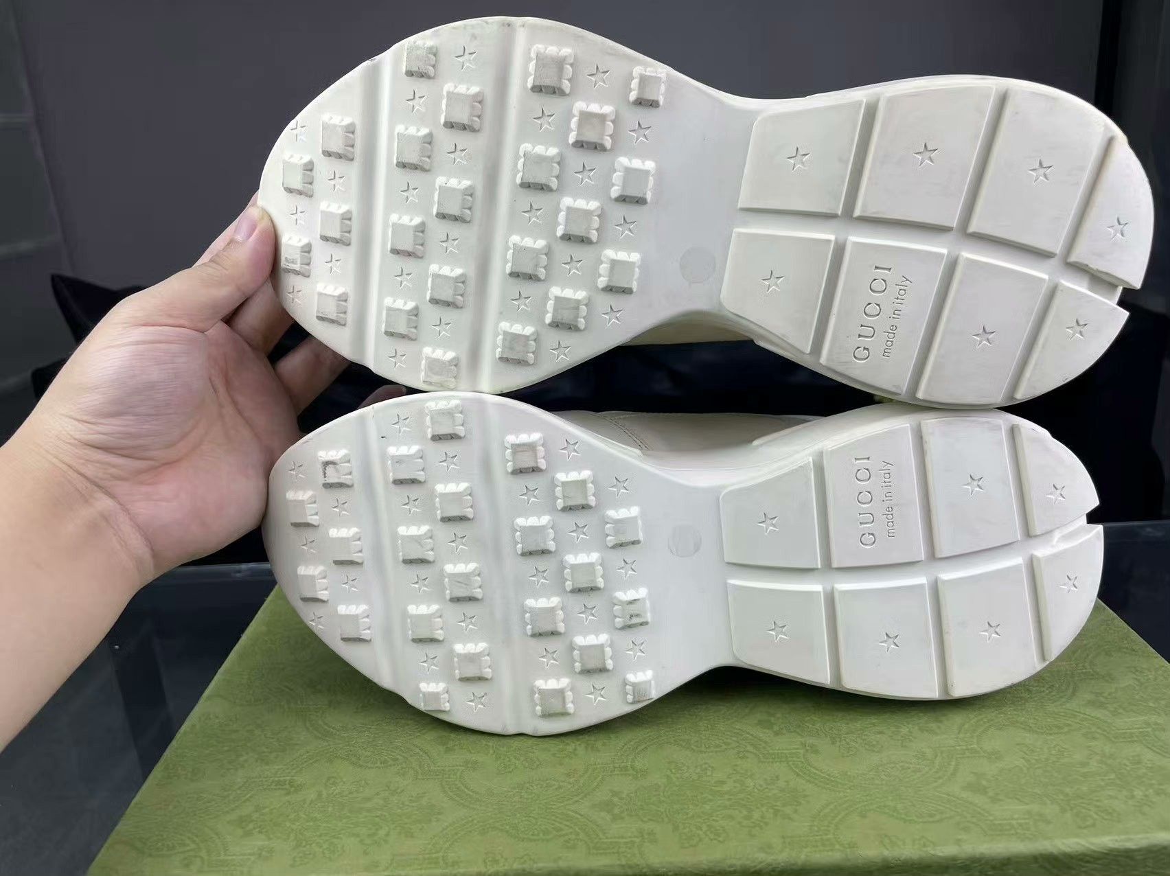 Gucci Gucci Printed Lowtop Sneakers 42 Men Size US 9 / EU 42 - 4 Thumbnail