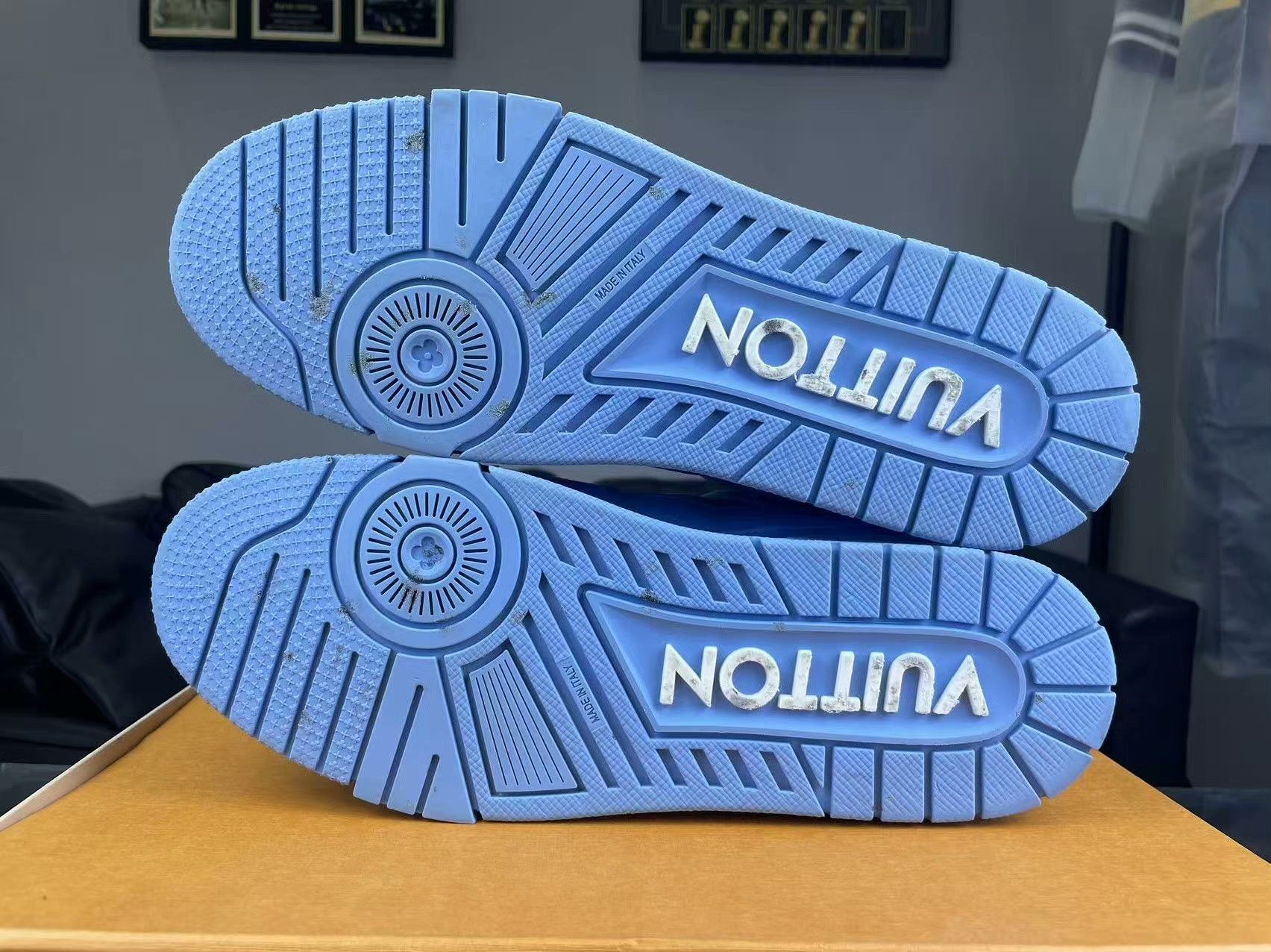 Louis Vuitton Louis Vuitton Training Blue Lowtop Sneakers 42 Men Size US 9 / EU 42 - 4 Thumbnail