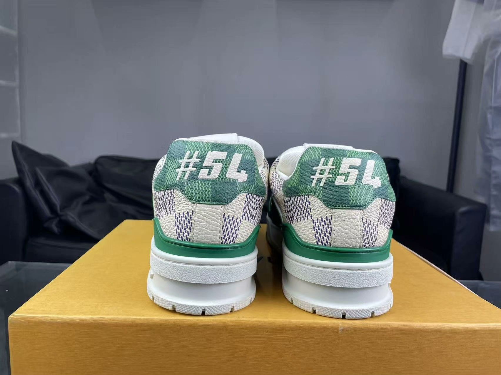 Louis Vuitton Louis Vuitton Training Green Lowtop Sneakers 41 Men Size US 8.5 / EU 41-42 - 3 Thumbnail