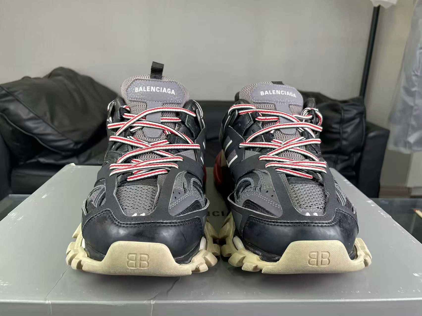 Balenciaga Balenciaga Black Lowtop Sneakers 41 Men Size US 8.5 / EU 41-42 - 2 Thumbnail