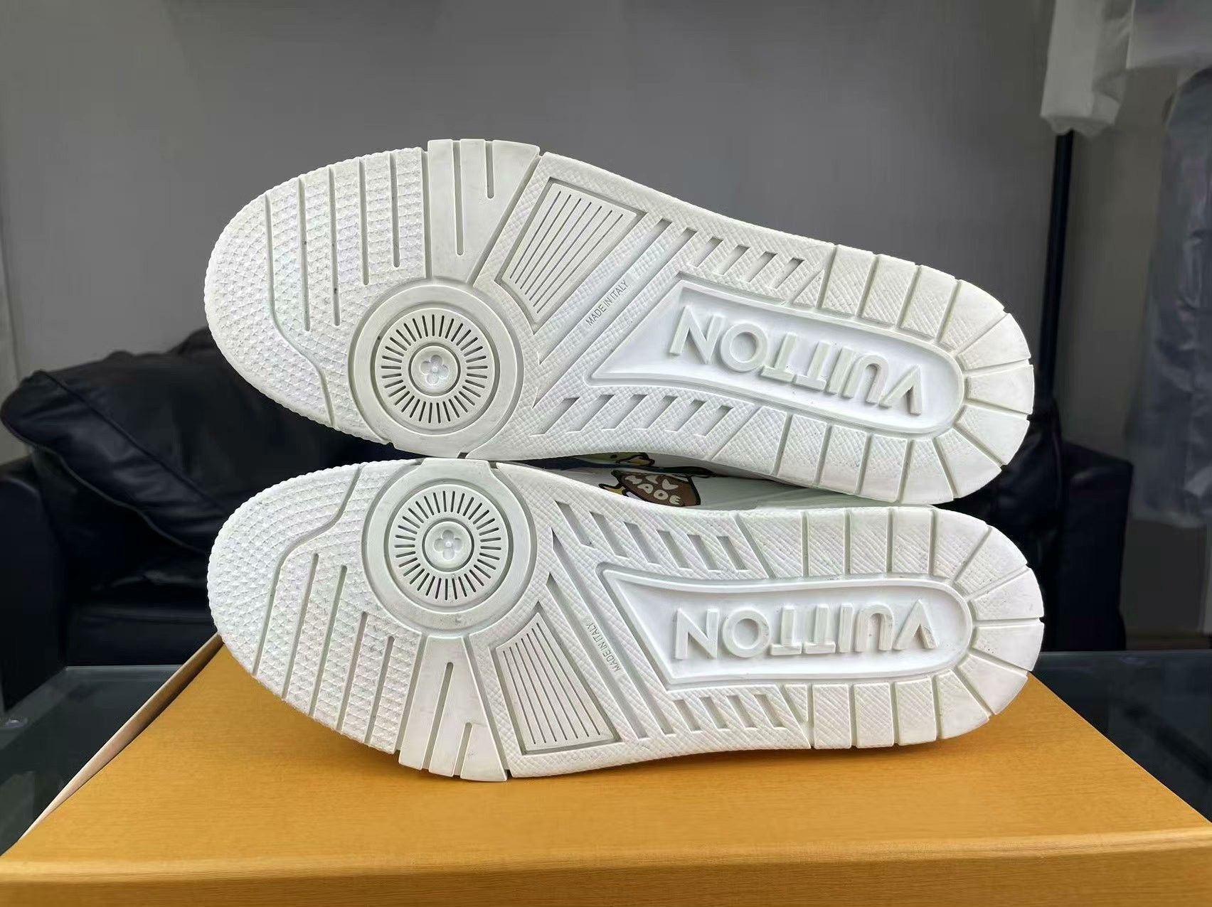 Louis Vuitton Louis Vuitton Training Lowtop Sneakers 41 Men Size US 8.5 / EU 41-42 - 5 Thumbnail