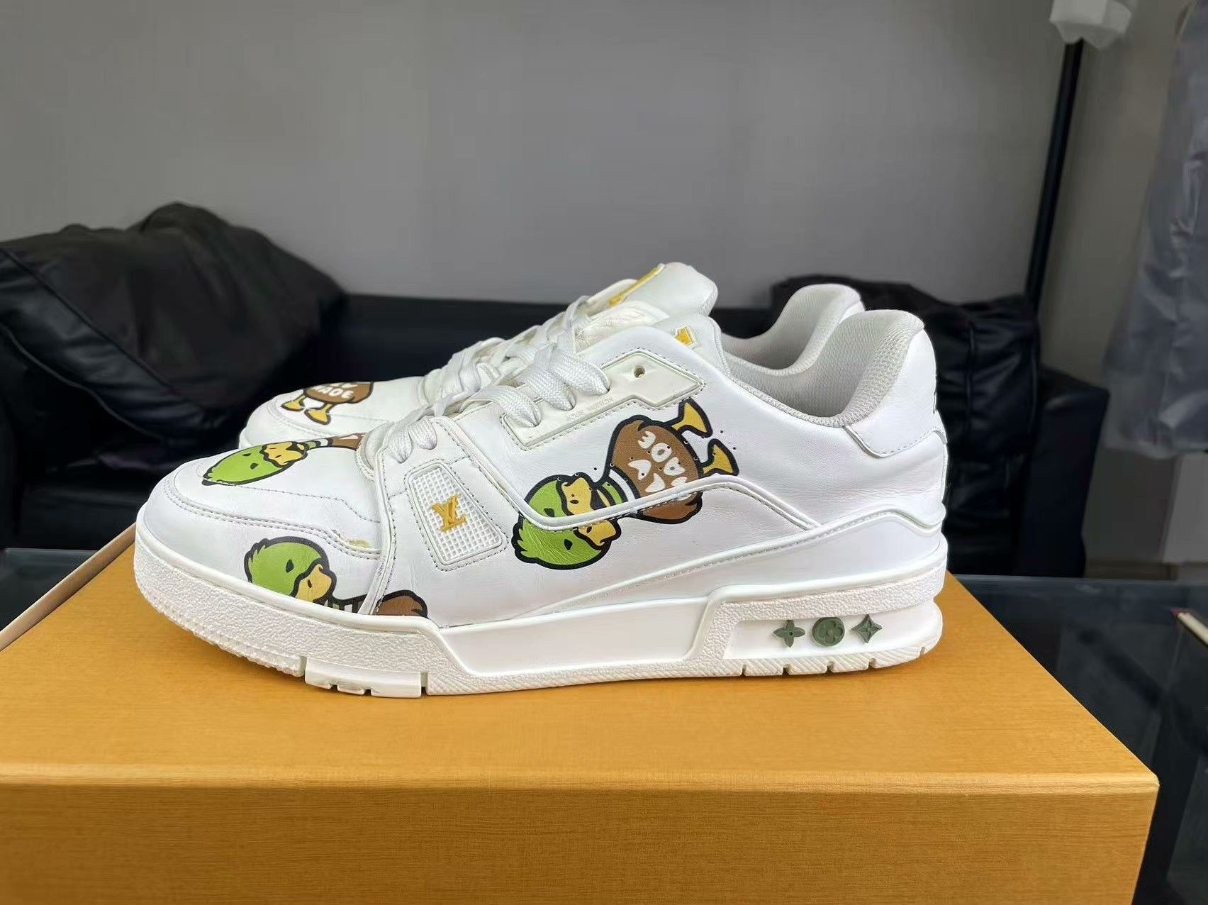 Louis Vuitton Louis Vuitton Training Lowtop Sneakers 41 Men Size US 8.5 / EU 41-42 - 3 Thumbnail