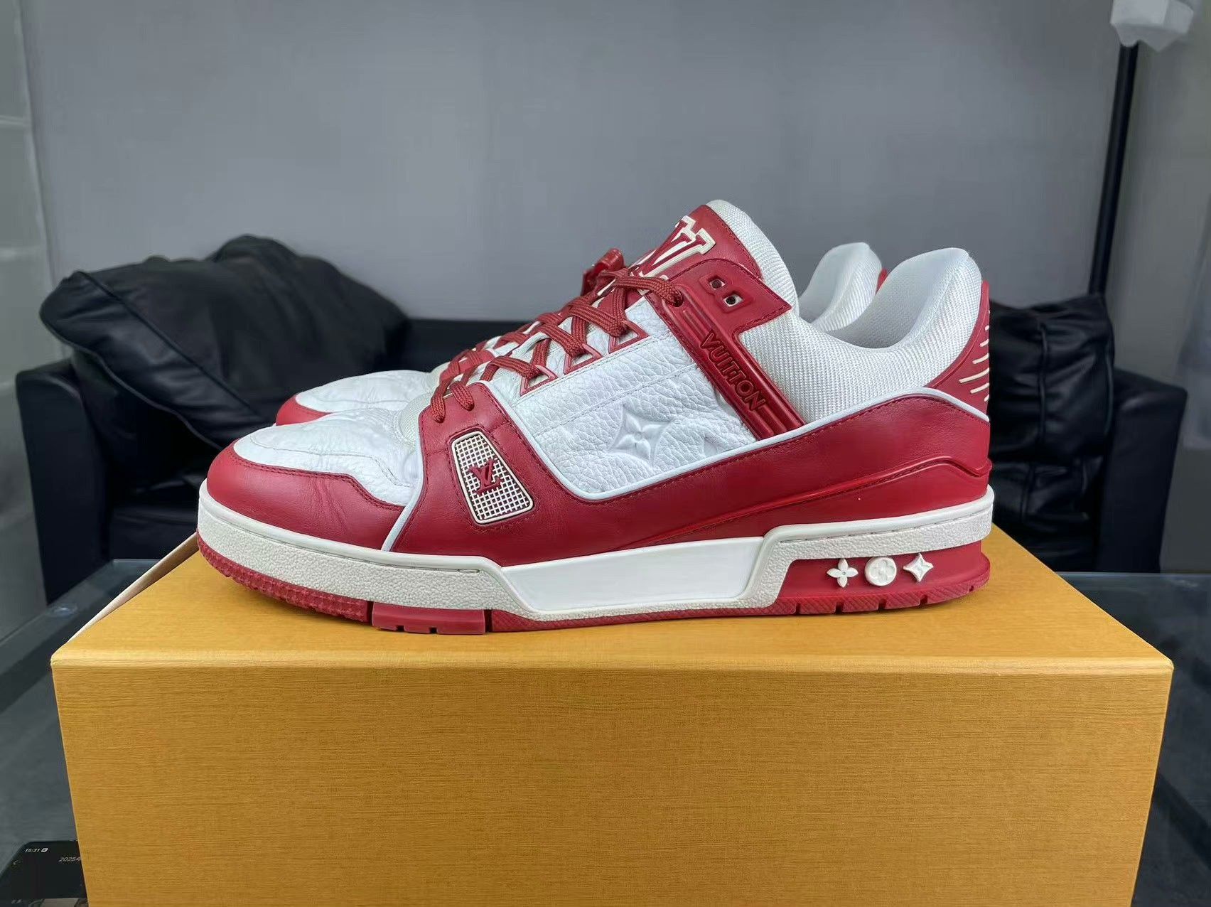 Louis Vuitton Louis Vuitton Training Red Lowtop Sneakers 43.5 Men Size US 10.5 / EU 43-44 - 3 Thumbnail