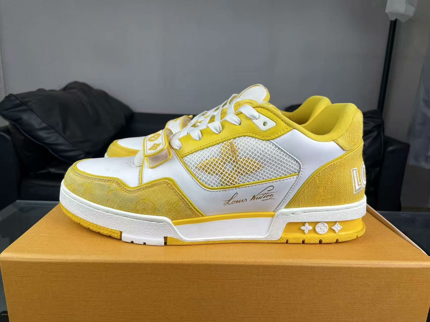 Louis Vuitton Louis Vuitton Training Yellow Lowtop Sneakers 43 Men Size US 10 / EU 43 - 3 Thumbnail