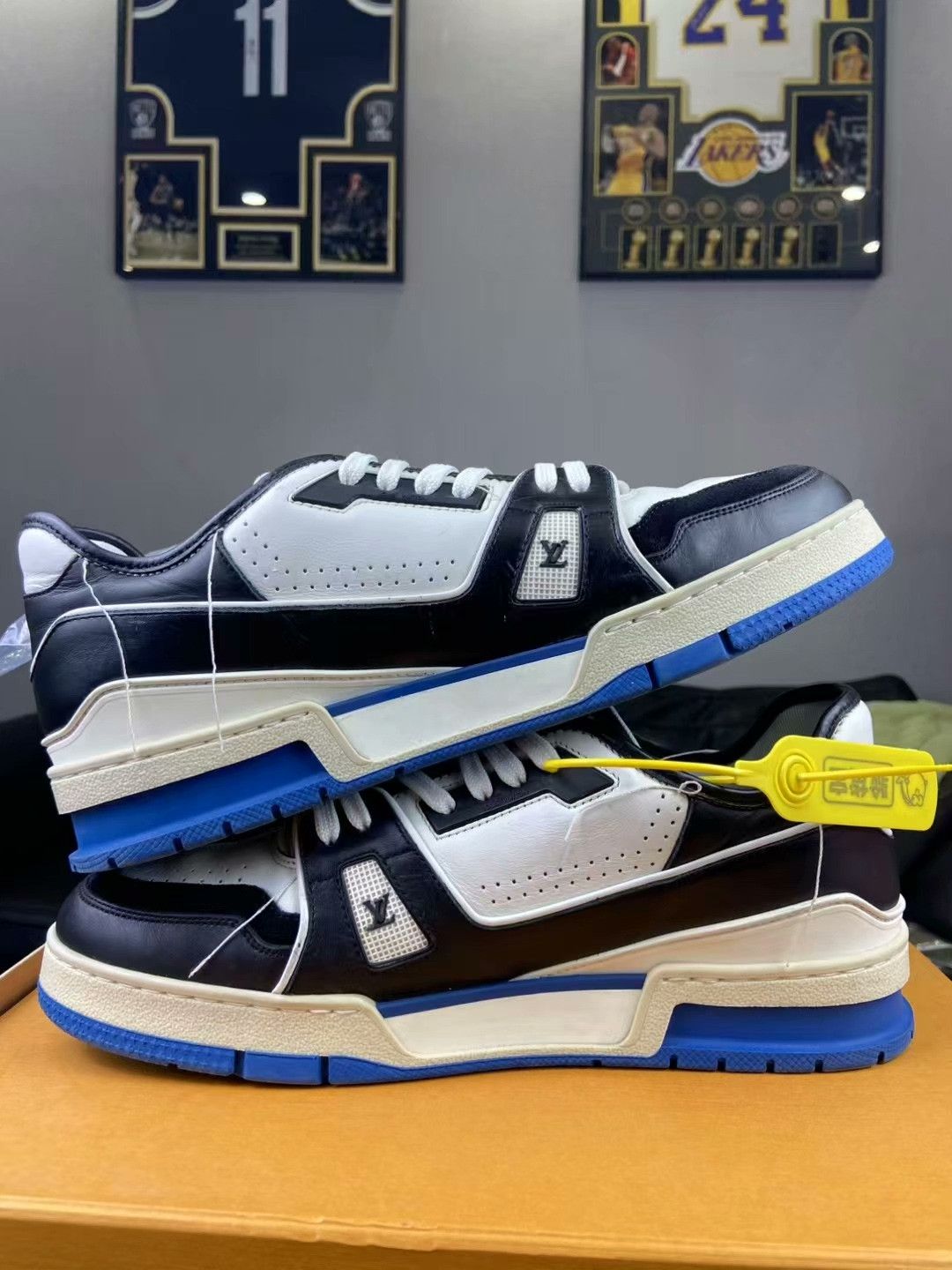 Louis Vuitton Louis Vuitton Training Lowtop Sneakers 42 Men Size US 9 / EU 42 - 6 Thumbnail