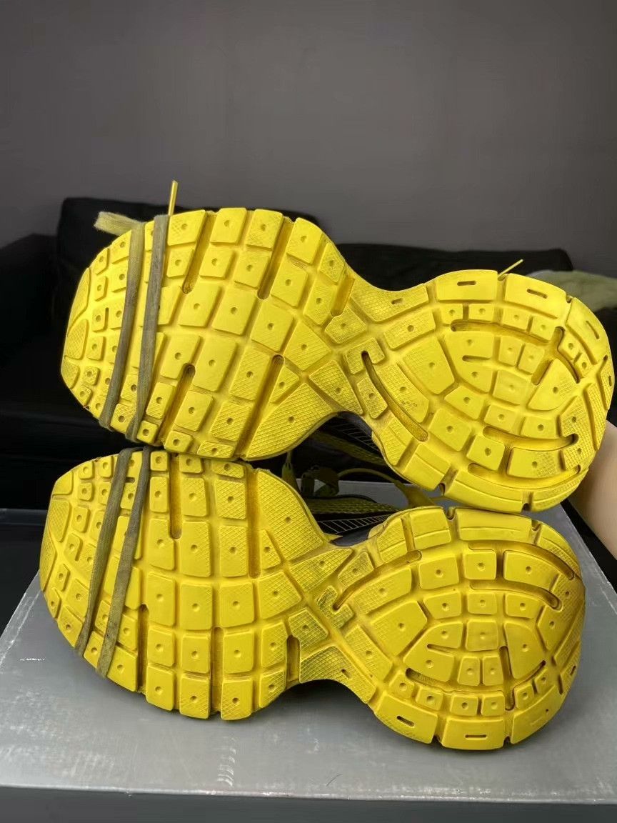 Balenciaga Balenciaga Distressed Yellow Lowtop Sneakers XXXL Men Size US 10 / EU 43 - 5 Thumbnail