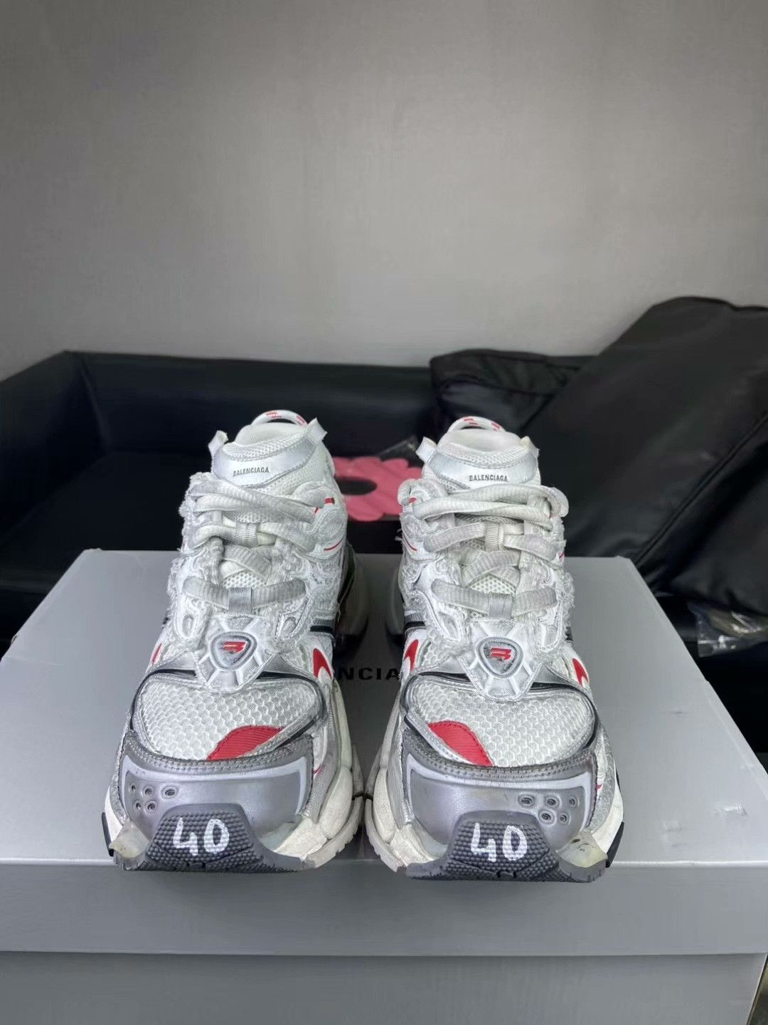Balenciaga Balenciaga Running Gray Lowtop Sneakers 40 Women Size US 9 / IT 39 - 2 Thumbnail