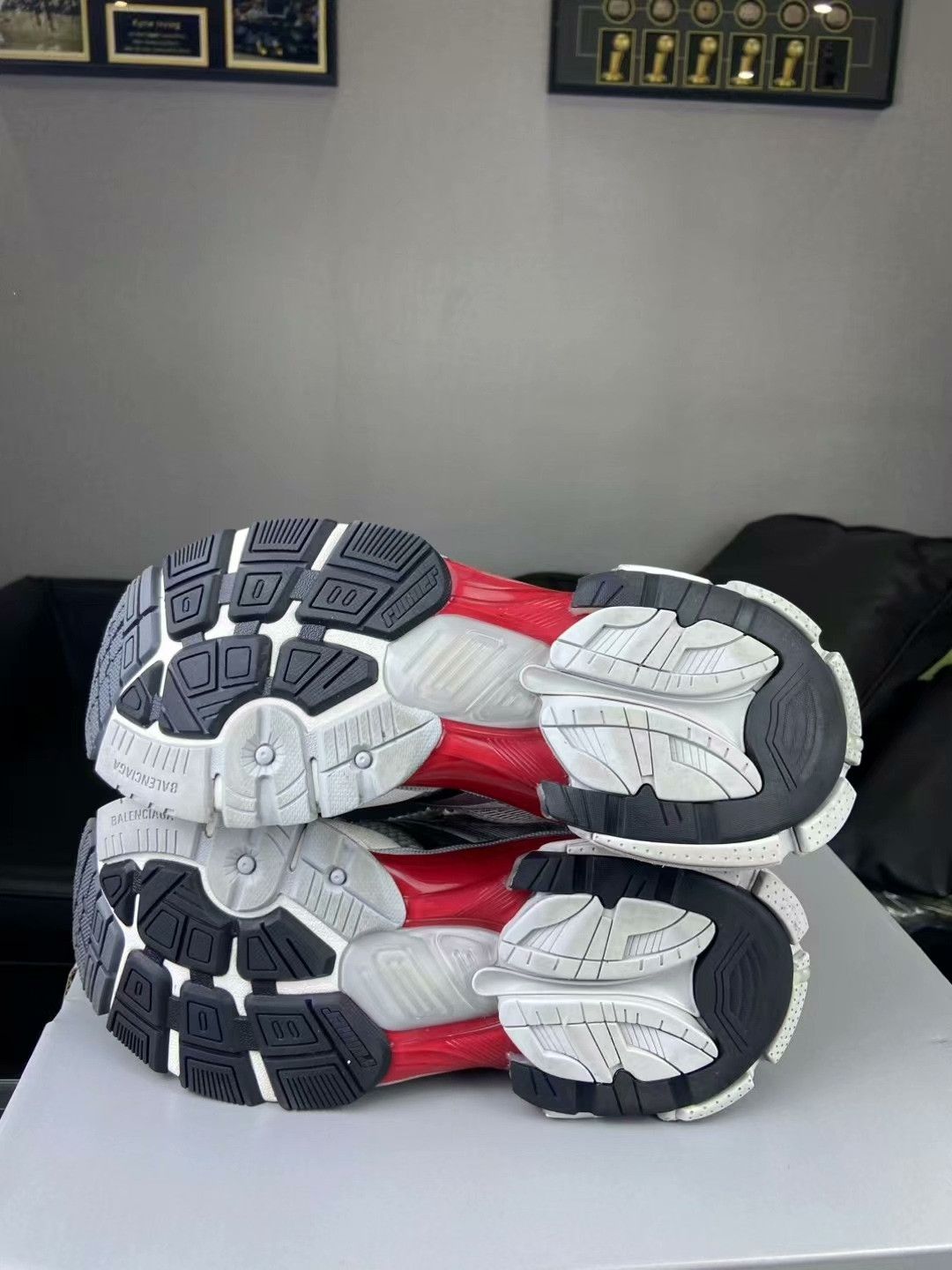 Balenciaga Balenciaga Running Gray Lowtop Sneakers 40 Women Size US 9 / IT 39 - 5 Thumbnail