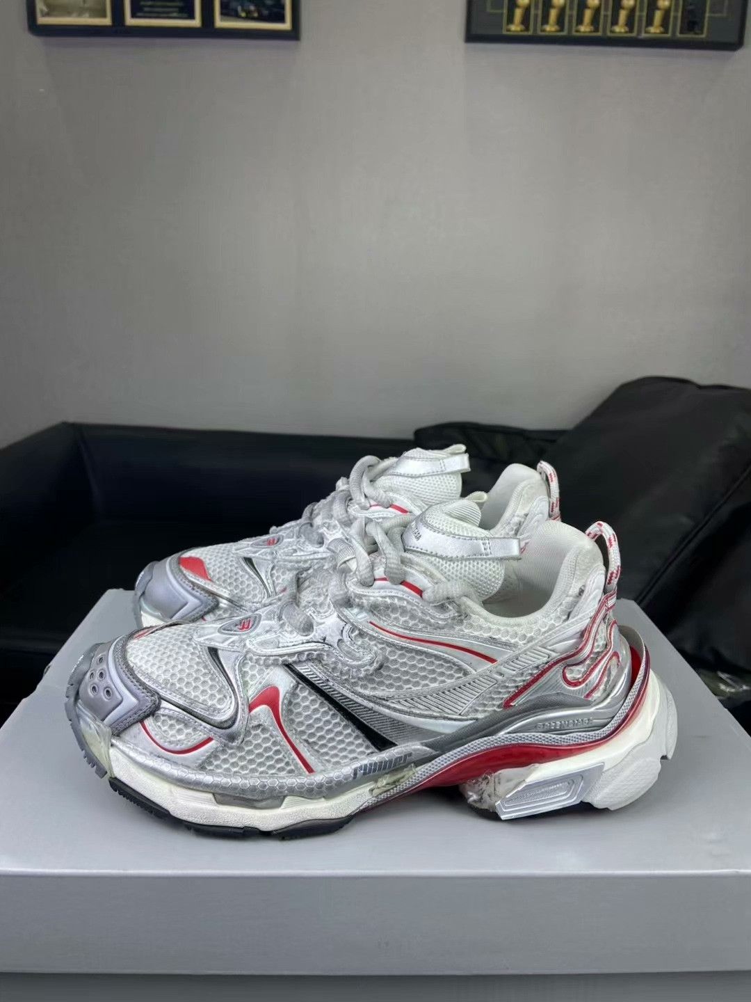 Balenciaga Balenciaga Running Gray Lowtop Sneakers 40 Women Size US 9 / IT 39 - 3 Thumbnail