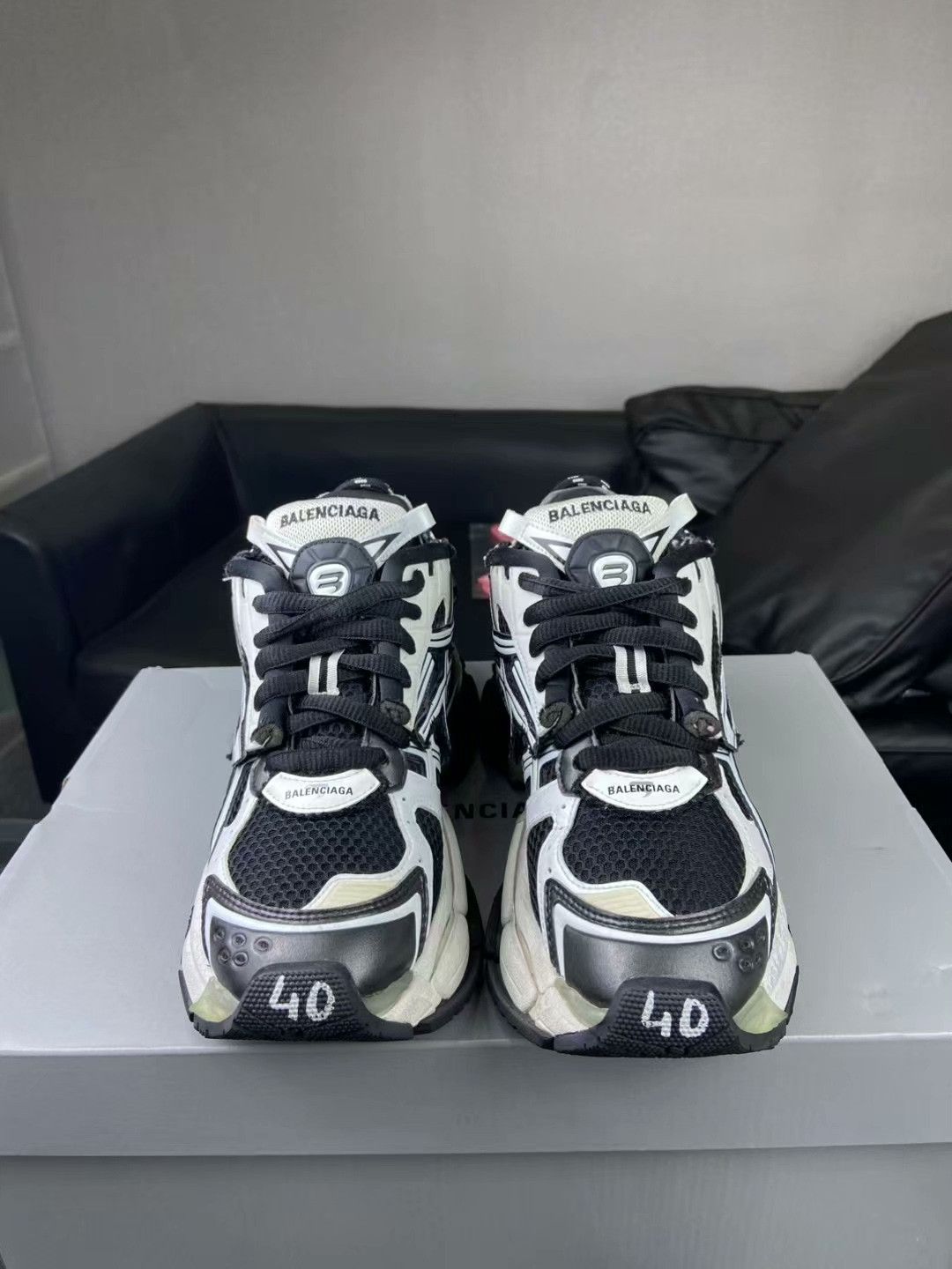 Balenciaga Balenciaga Running Black Lowtop Sneakers 40 Men Size US 7.5 / EU 40-41 - 2 Thumbnail