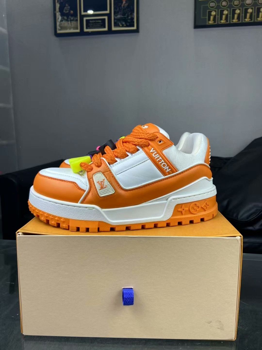 Louis Vuitton Louis Vuitton White Lowtop Sneakers 39 Men Size US 6.5 / EU 39-40 - 8 Thumbnail