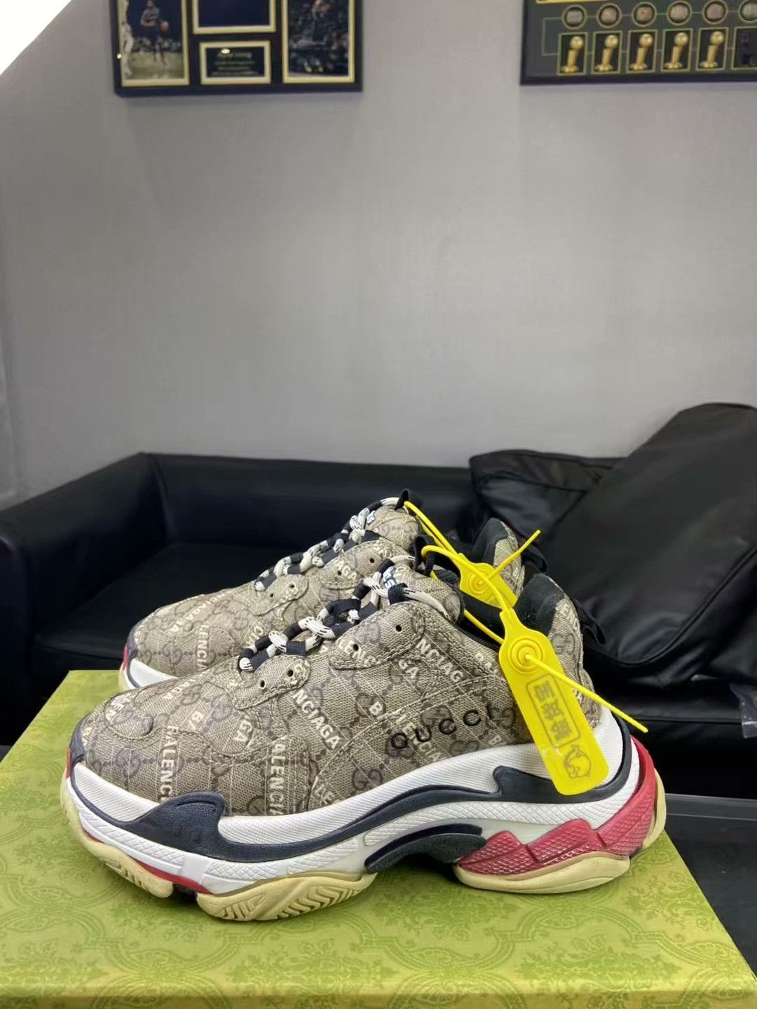 Gucci Gucci Collab Lowtop Sneakers S Men Size US 10 / EU 43 - 3 Thumbnail