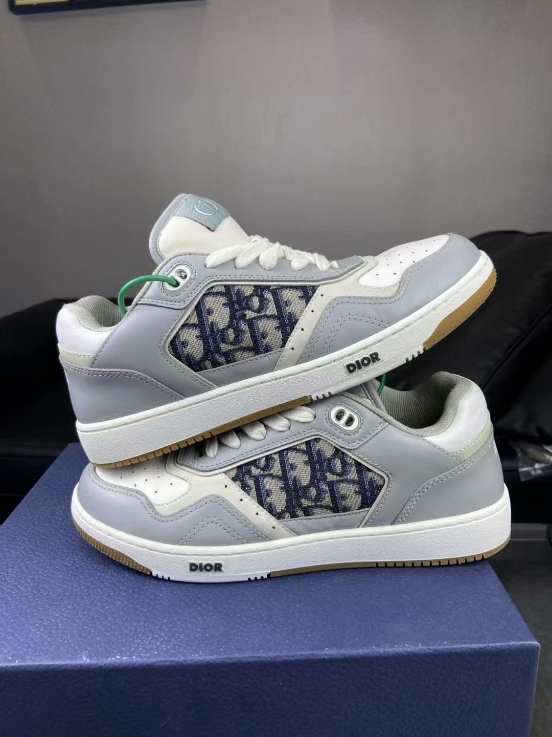Dior Dior White Lowtop Sneakers 27 Women Size US 8 / IT 38 - 7 Thumbnail