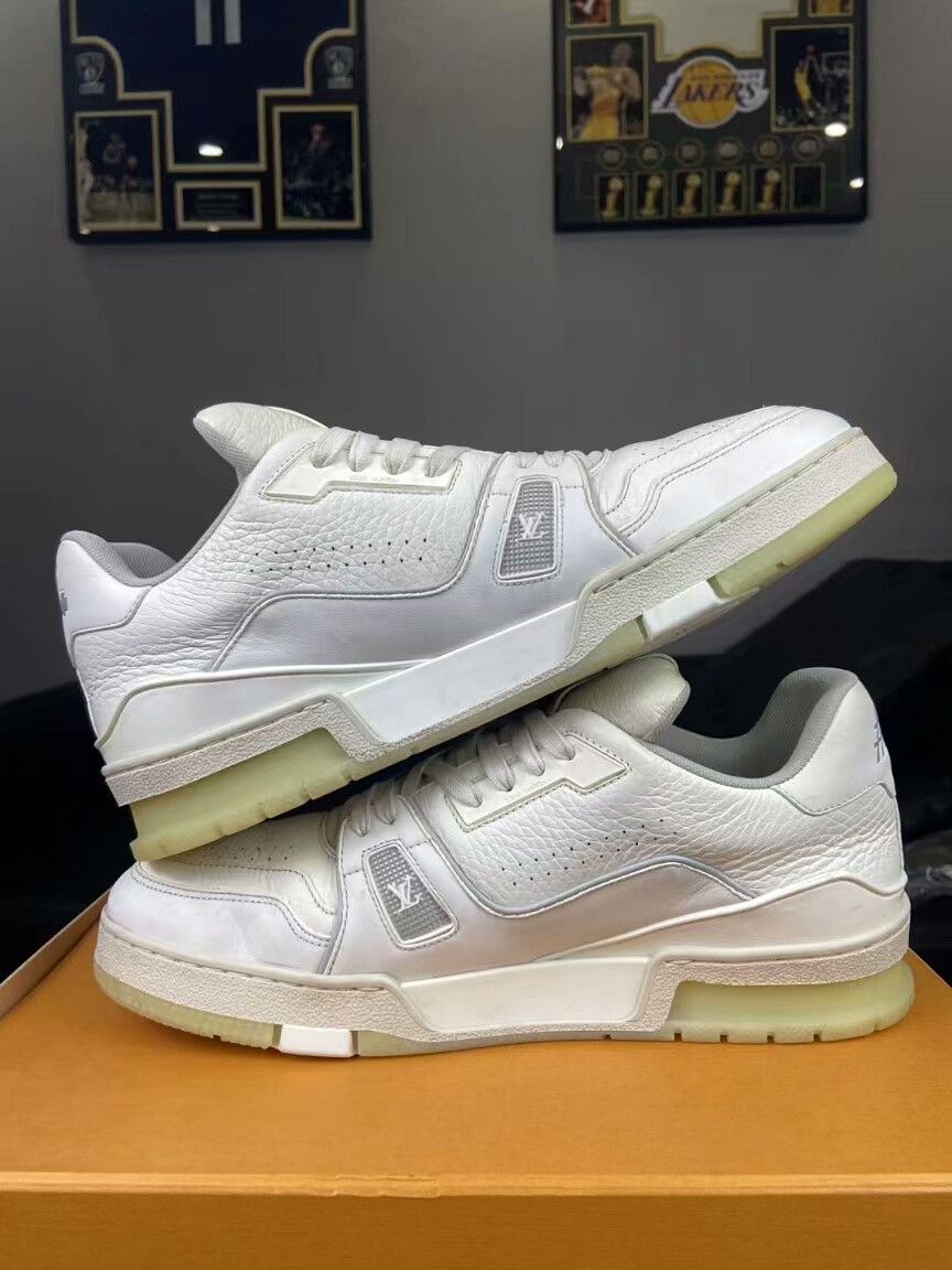 Louis Vuitton Louis Vuitton Training White Lowtop Sneakers 42 Men Size US 9 / EU 42 - 6 Thumbnail