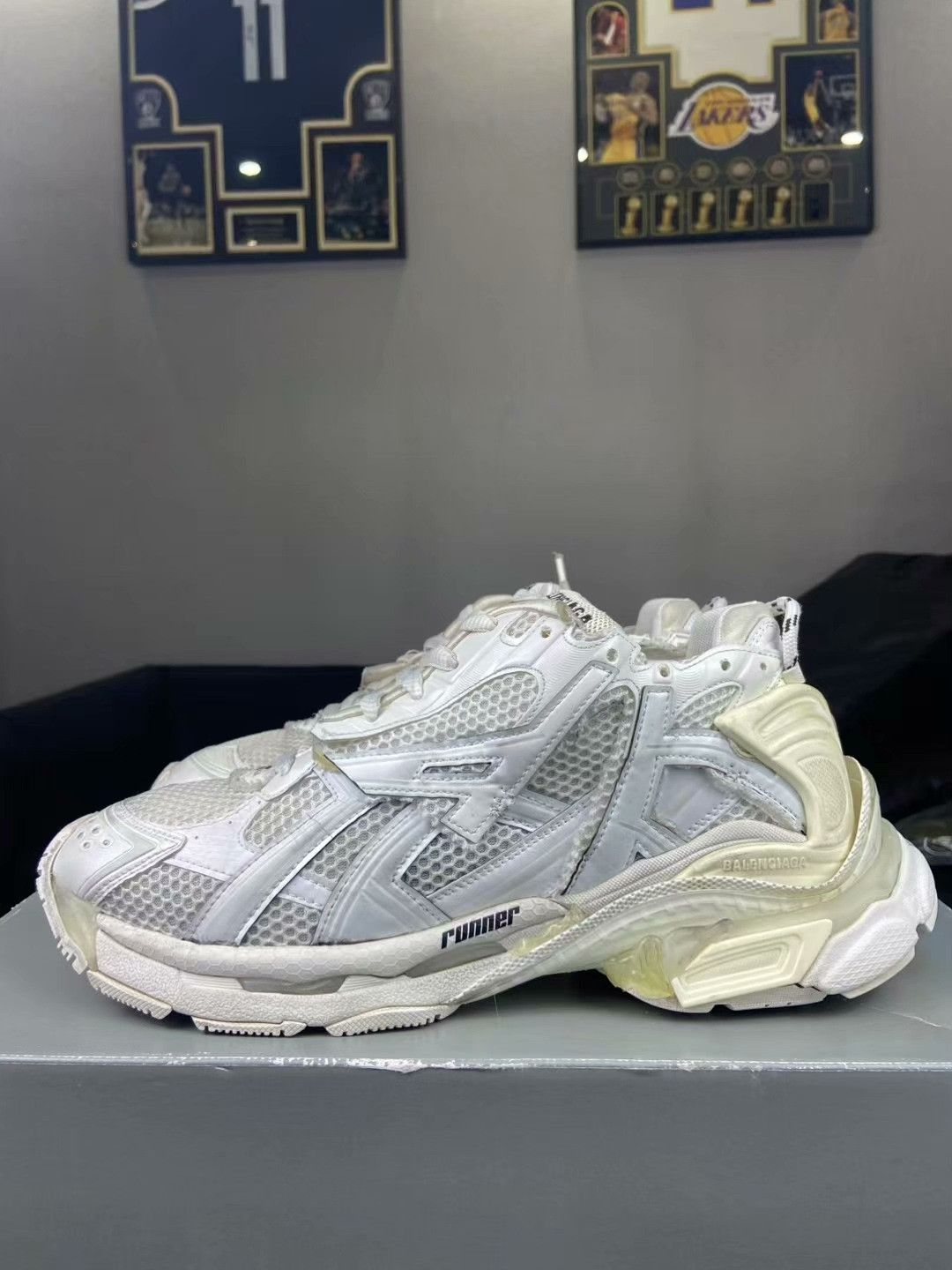 Balenciaga Balenciaga Running White Lowtop Sneakers 44 Men Size US 10.5 / EU 43-44 - 3 Thumbnail