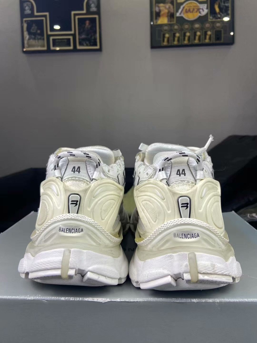 Balenciaga Balenciaga Running White Lowtop Sneakers 44 Men Size US 10.5 / EU 43-44 - 4 Thumbnail