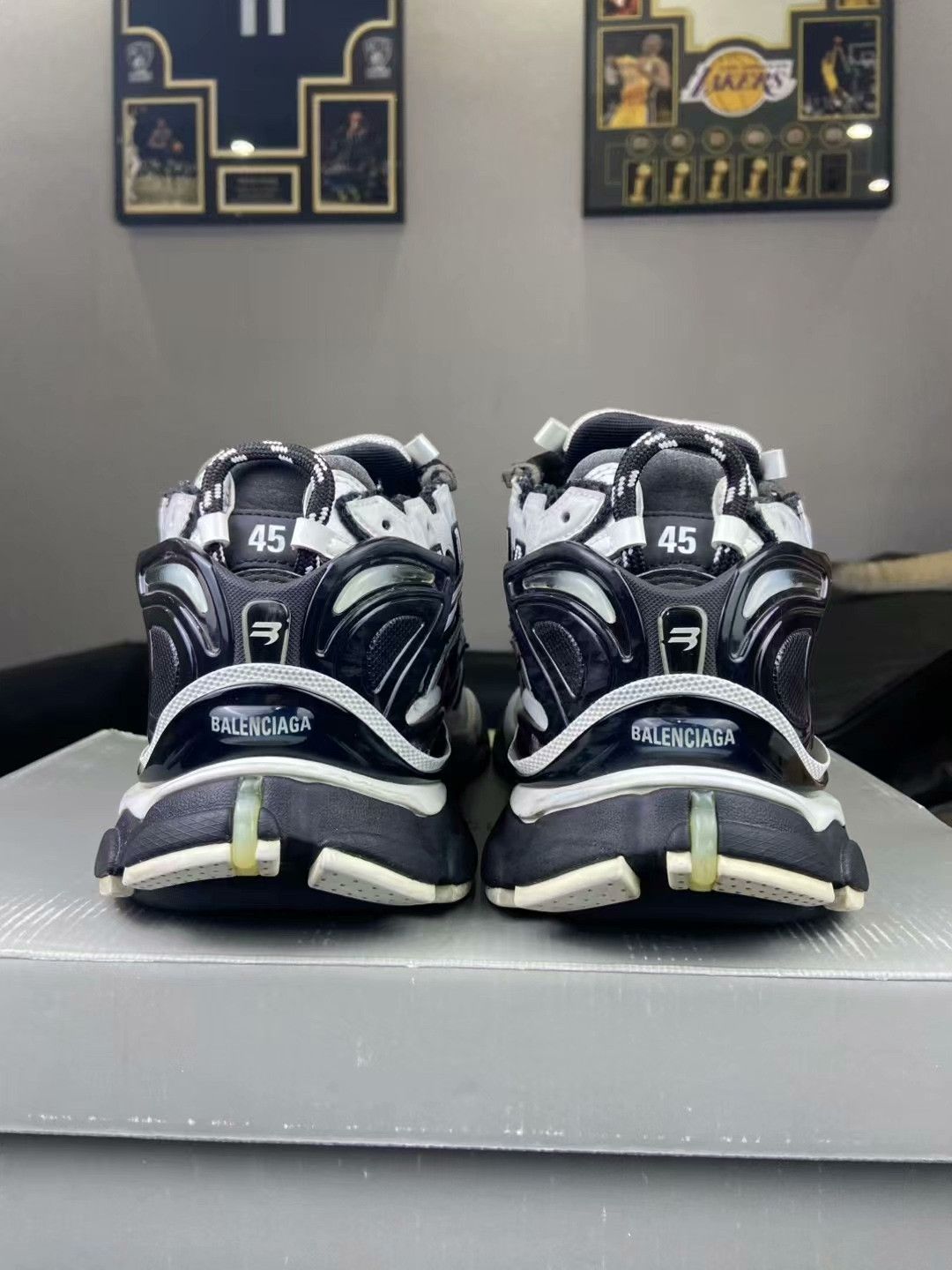 Balenciaga Balenciaga Running Black Lowtop Sneakers 45 Men Size US 11.5 / EU 44-45 - 4 Thumbnail
