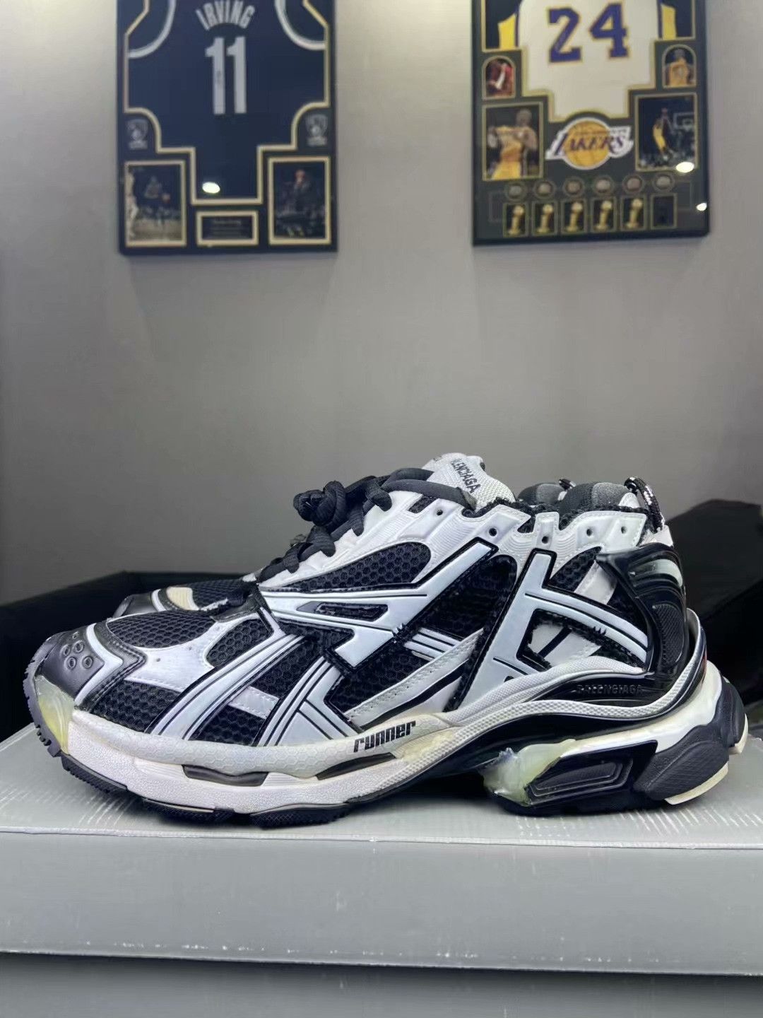 Balenciaga Balenciaga Running Black Lowtop Sneakers 45 Men Size US 11.5 / EU 44-45 - 3 Thumbnail