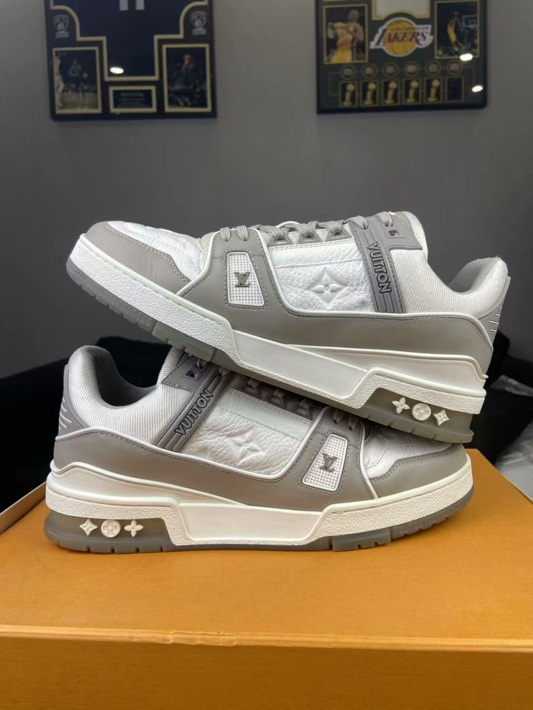 Louis Vuitton Louis Vuitton Training Gray Lowtop Sneakers 40 Men Size US 7.5 / EU 40-41 - 7 Thumbnail