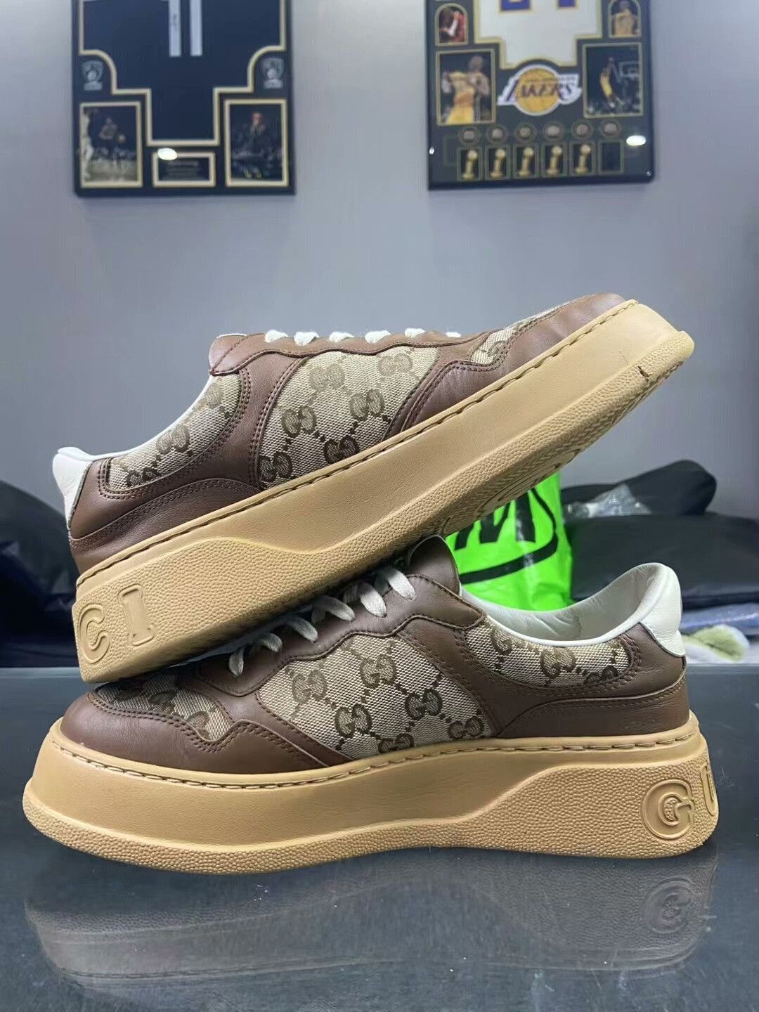 Gucci Gucci Printed Lowtop Sneakers 43 Men Size US 10 / EU 43 - 7 Thumbnail