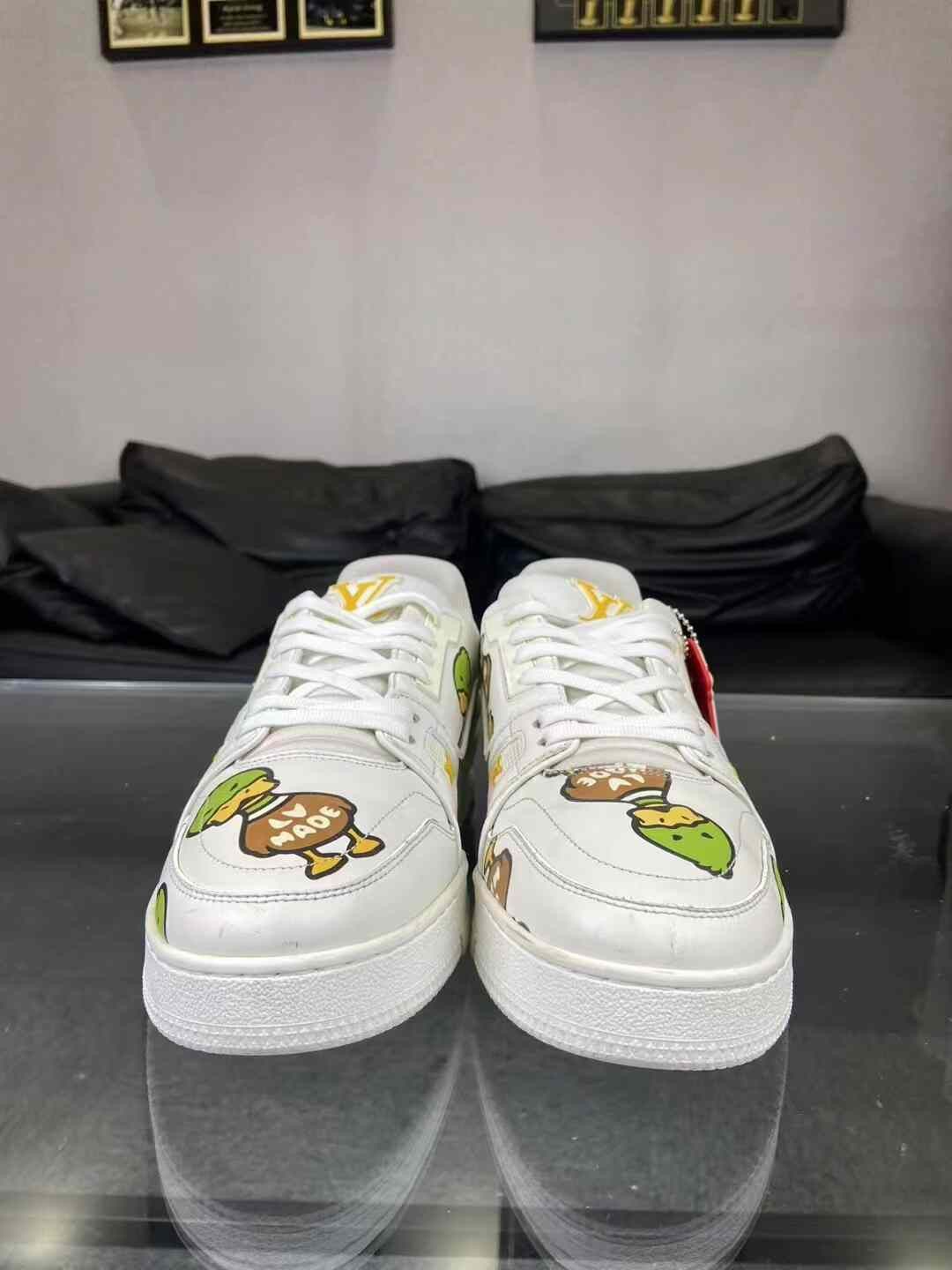 Louis Vuitton Louis Vuitton Training Lowtop Sneakers 41 Men Size US 8.5 / EU 41-42 - 2 Thumbnail