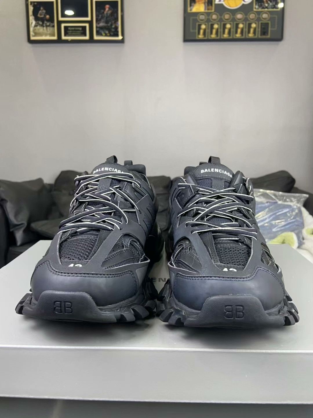 Balenciaga Balenciaga Black Lowtop Sneakers 43 Men Size US 10 / EU 43 - 2 Thumbnail