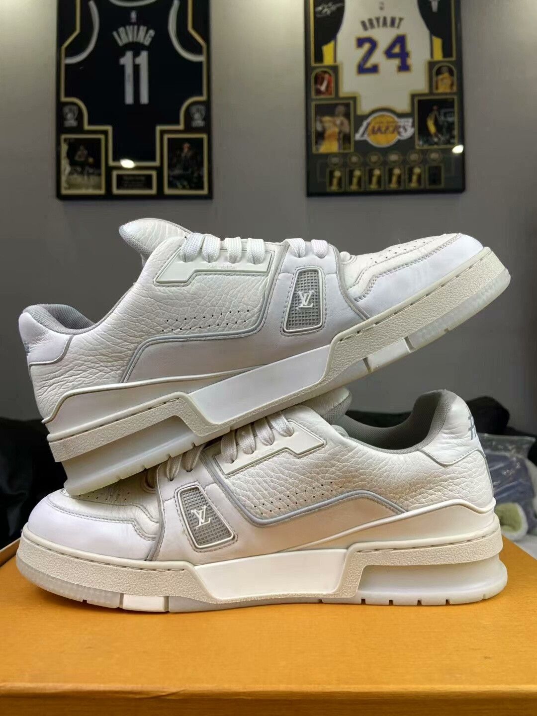 Louis Vuitton Louis Vuitton Training White Lowtop Sneakers 41 Men Size US 8.5 / EU 41-42 - 6 Thumbnail