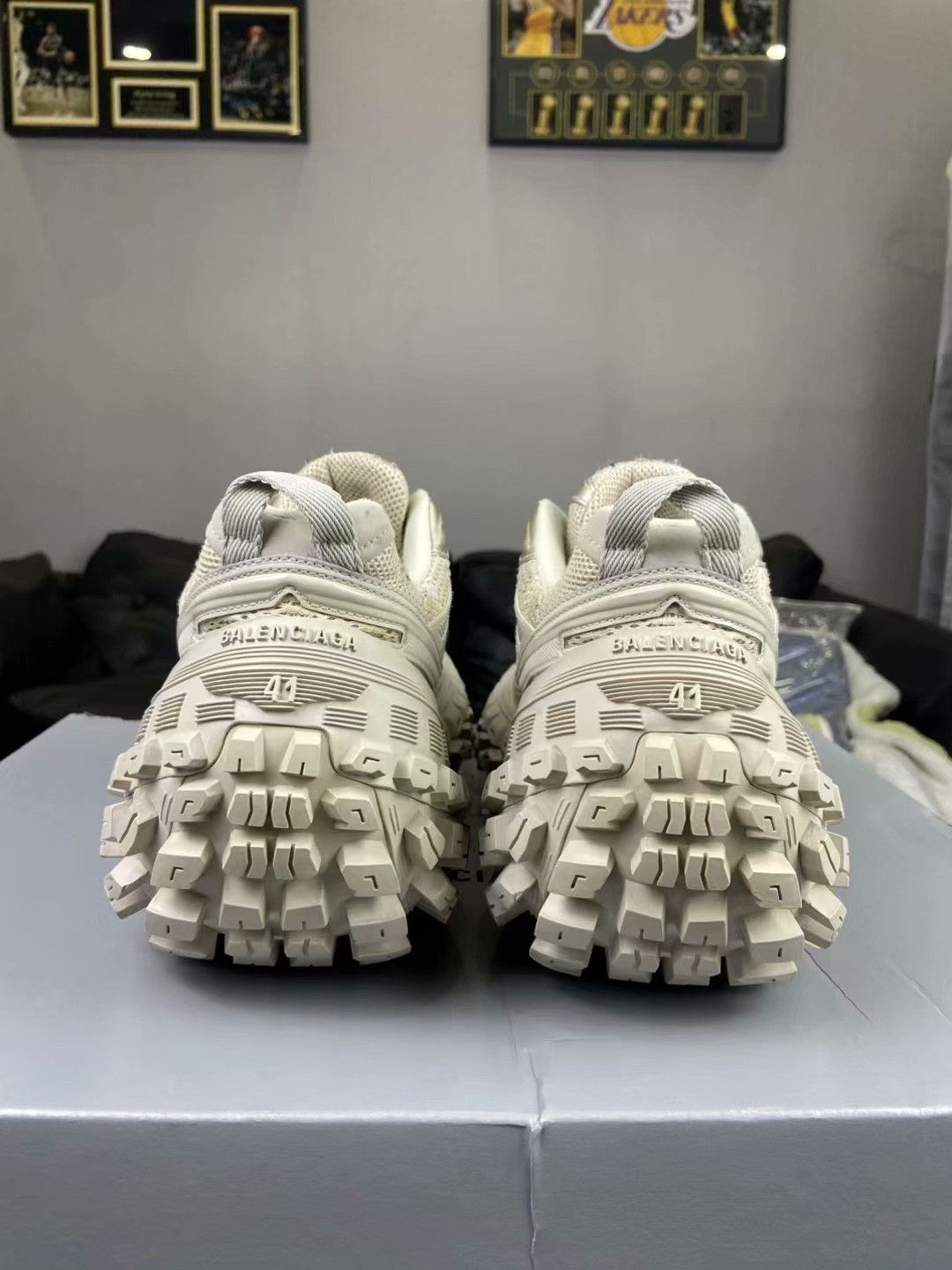 Balenciaga Balenciaga Lowtop Sneakers 41 Men Size US 8.5 / EU 41-42 - 4 Thumbnail