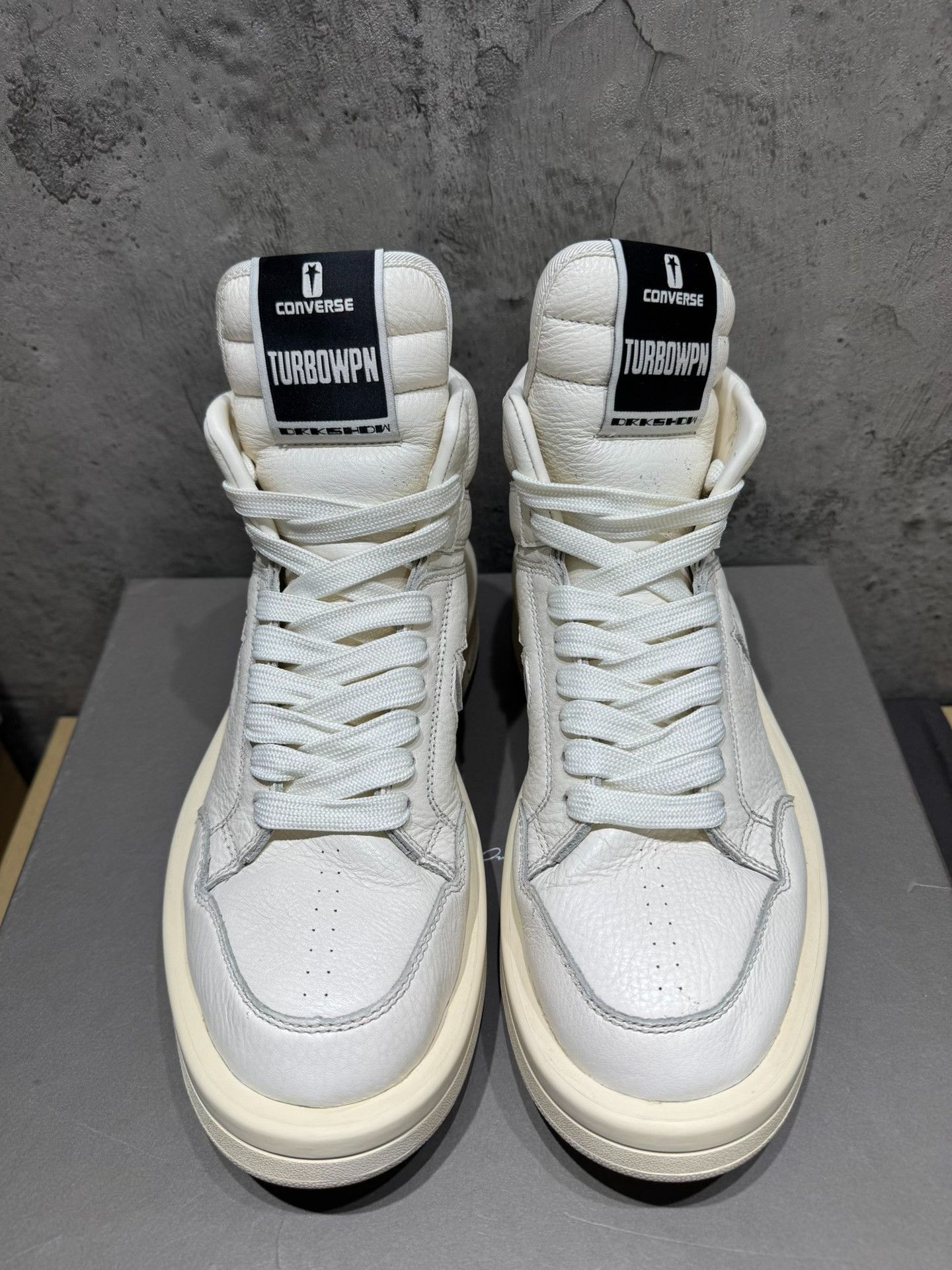 Converse Converse Collab White Lowtop Sneakers 42 Men Size US 9 / EU 42 - 2 Thumbnail