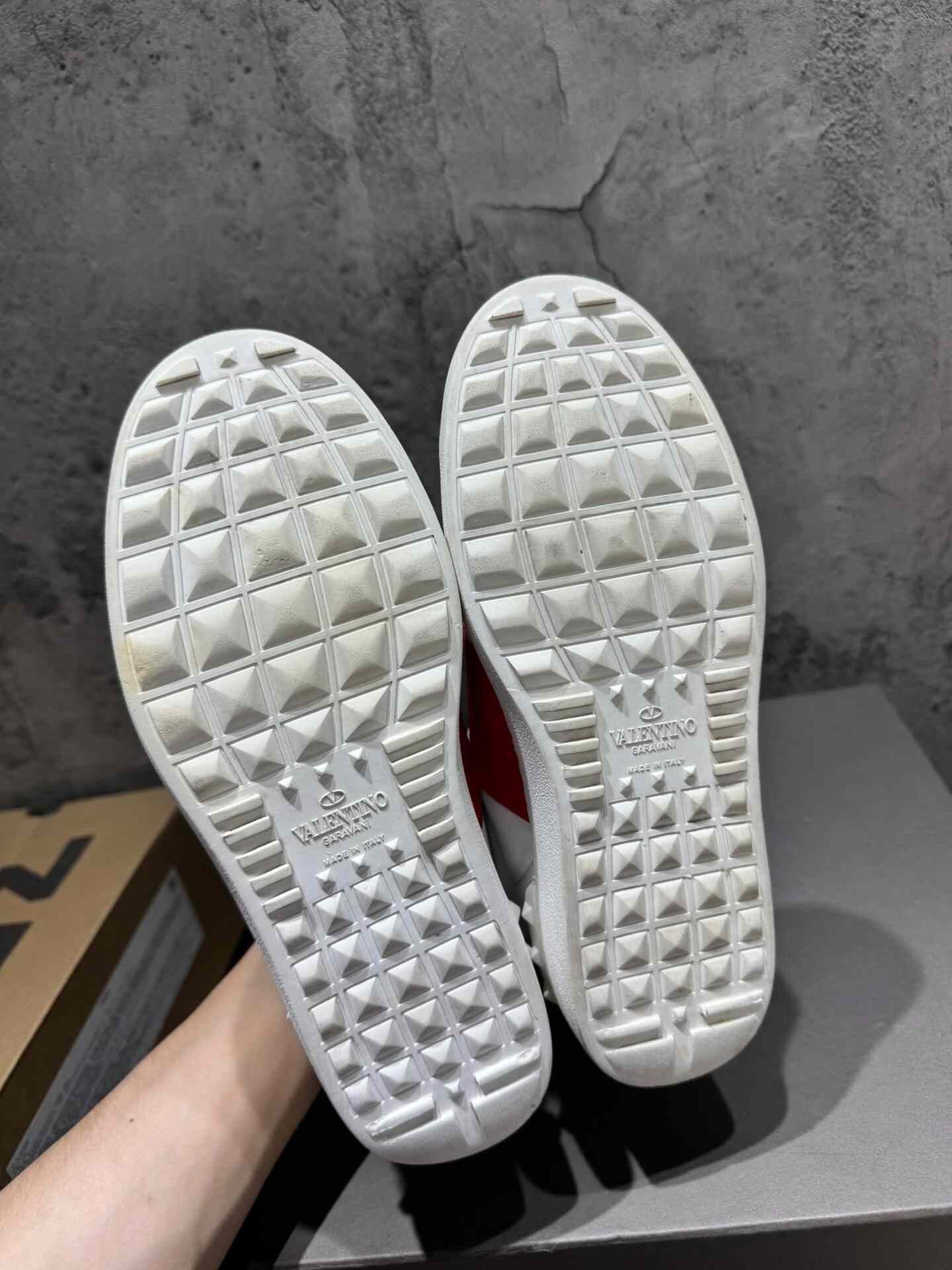 Valentino Valentino Red Lowtop Sneakers 39 Men Size US 6.5 / EU 39-40 - 7 Thumbnail