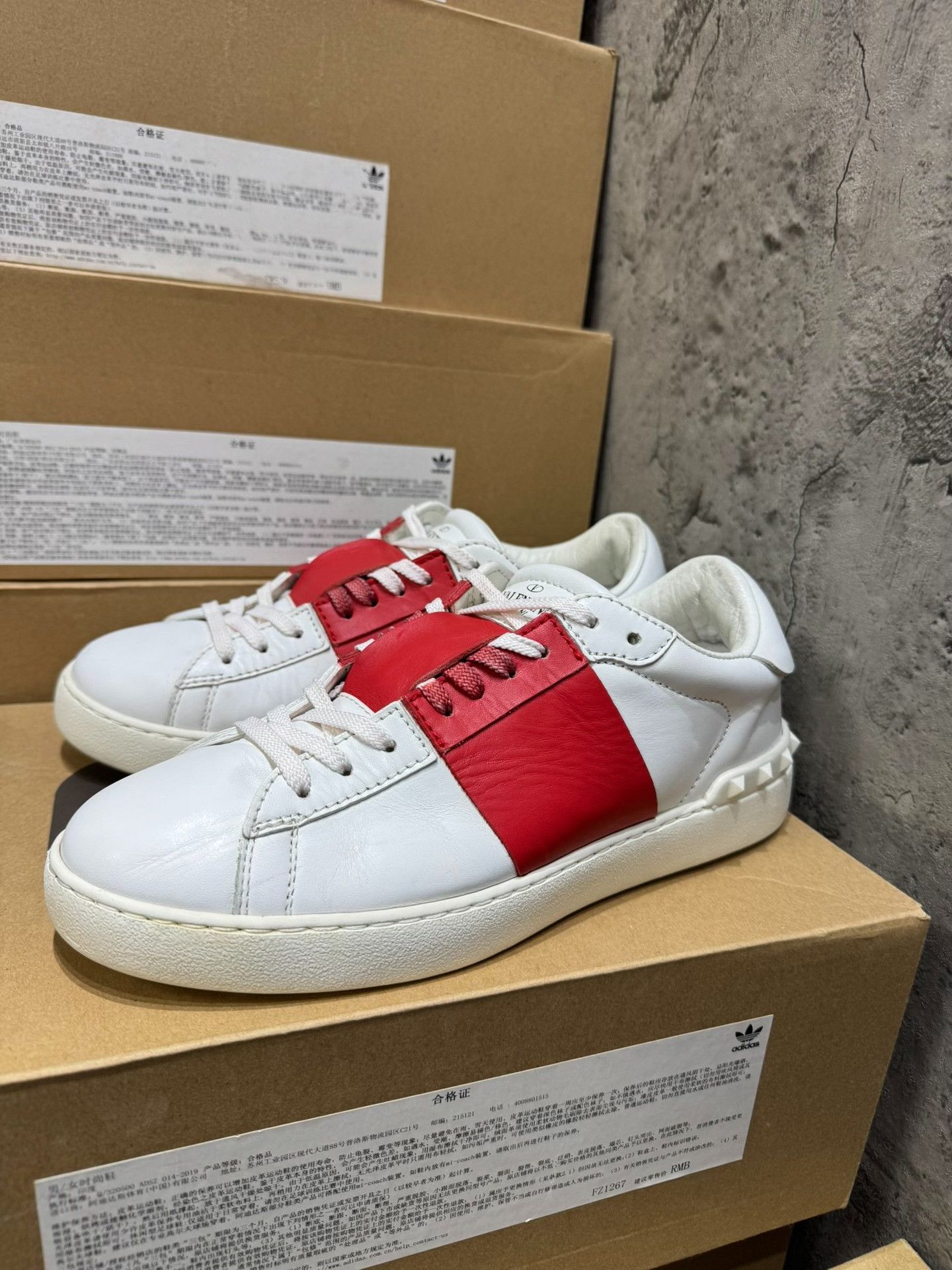 Valentino Valentino Red Lowtop Sneakers 39 Men Size US 6.5 / EU 39-40 - 3 Thumbnail
