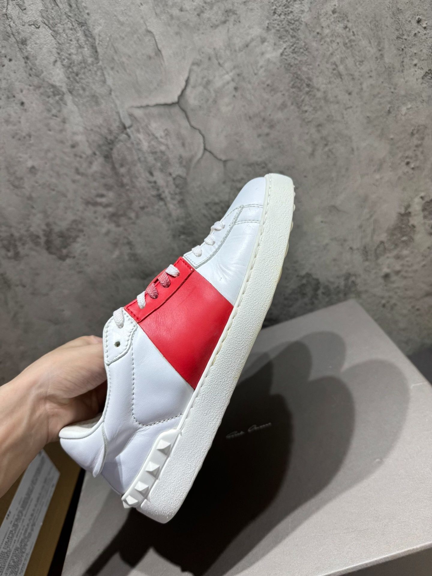 Valentino Valentino Red Lowtop Sneakers 39 Men Size US 6.5 / EU 39-40 - 6 Thumbnail