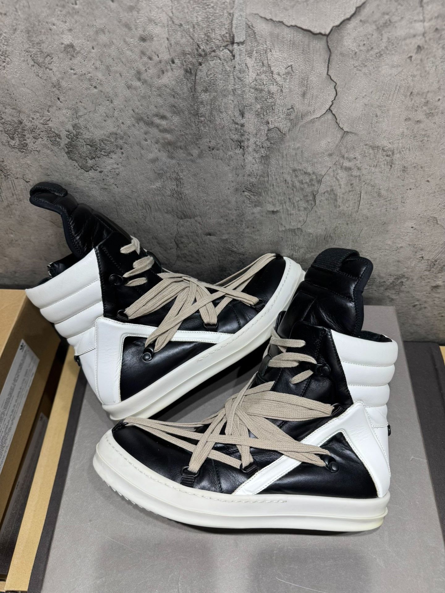 Rick Owens Rick Owens Black Hitop Sneakers S Men Size US 10 / EU 43 - 2 Thumbnail