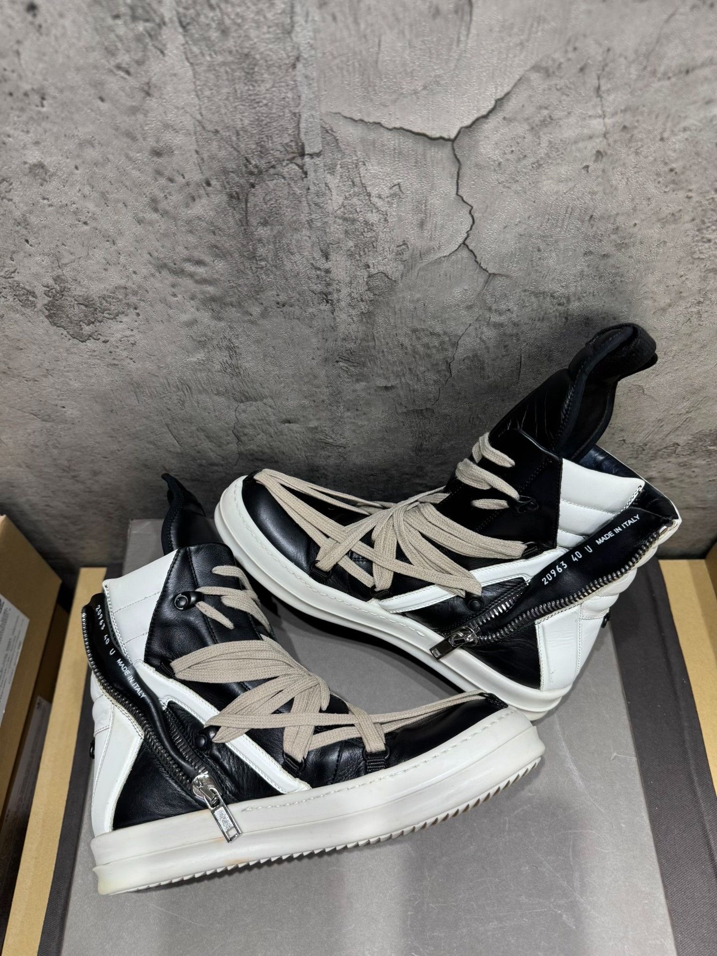 Rick Owens Rick Owens Black Hitop Sneakers S Men Size US 10 / EU 43 - 3 Thumbnail
