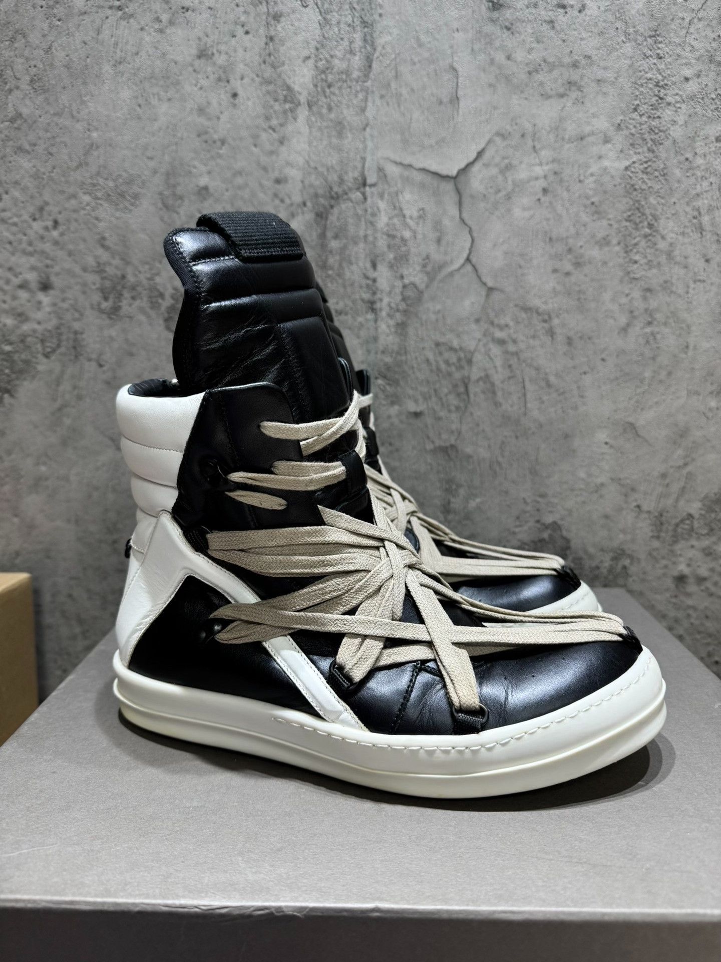 Rick Owens Rick Owens Black Hitop Sneakers S Men Size US 10 / EU 43 - 5 Thumbnail