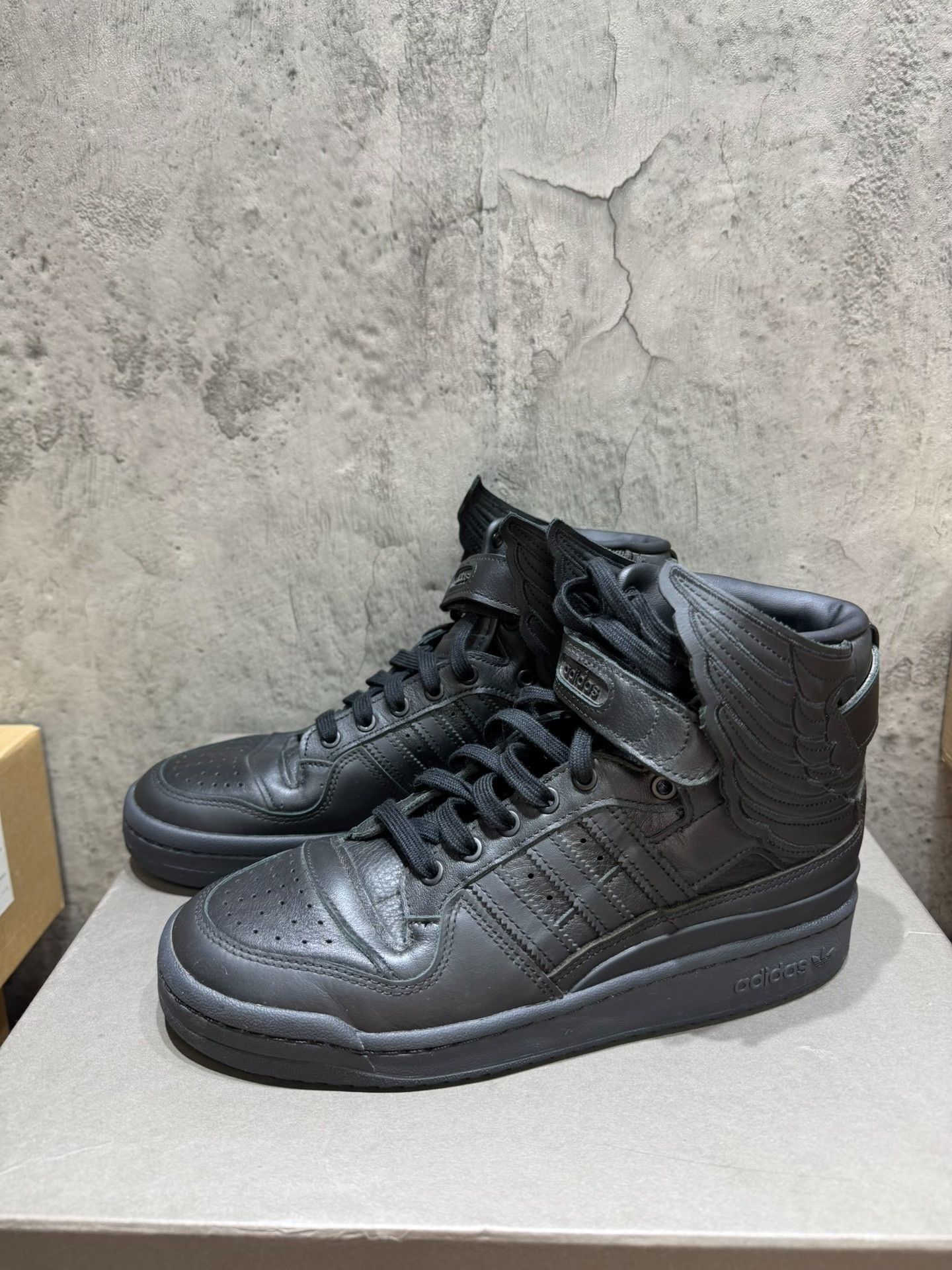 Adidas Adidas Black Hitop Sneakers 42 Men Size US 9 / EU 42 - 7 Thumbnail