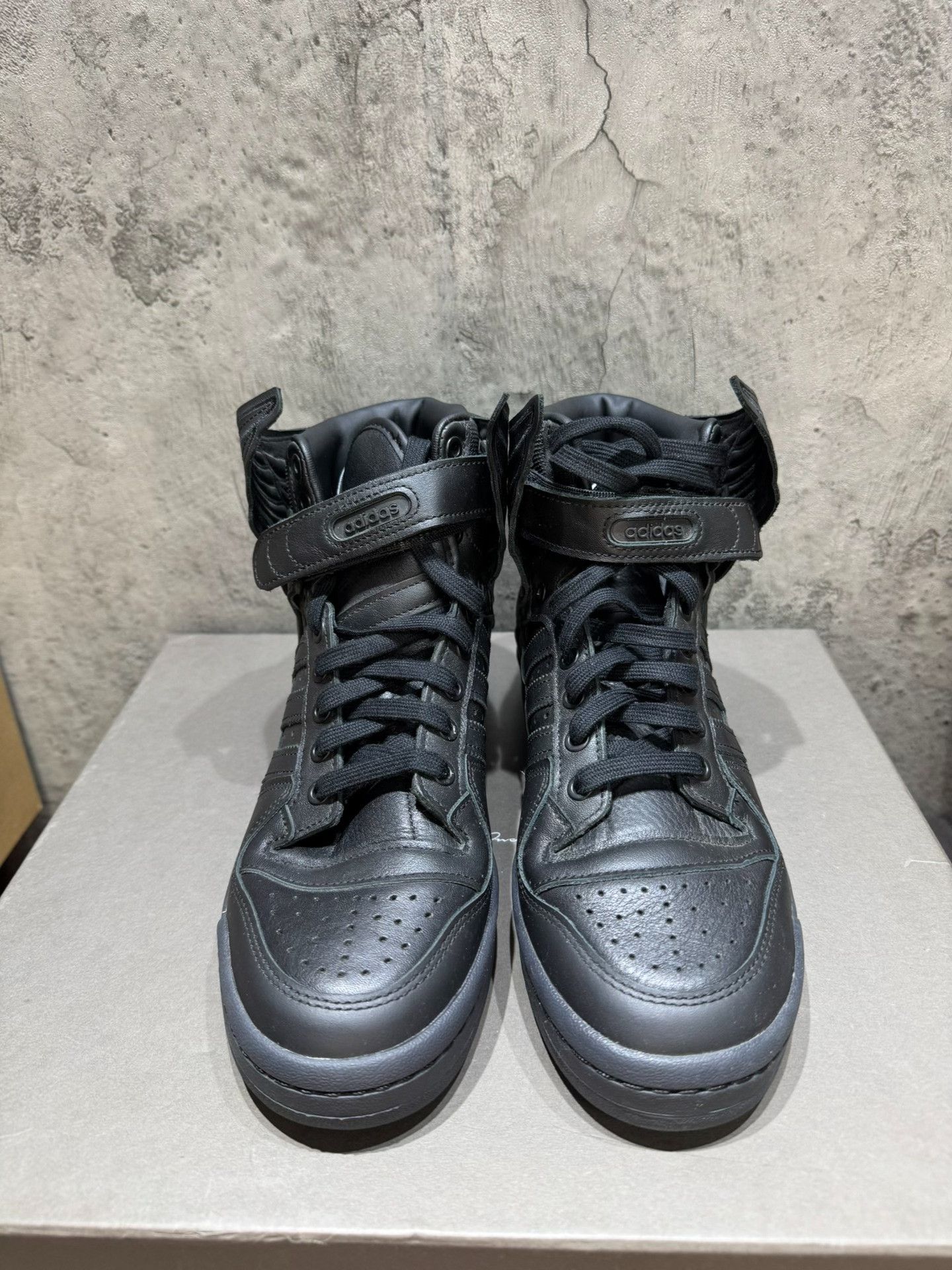 Adidas Adidas Black Hitop Sneakers 42 Men Size US 9 / EU 42 - 2 Thumbnail