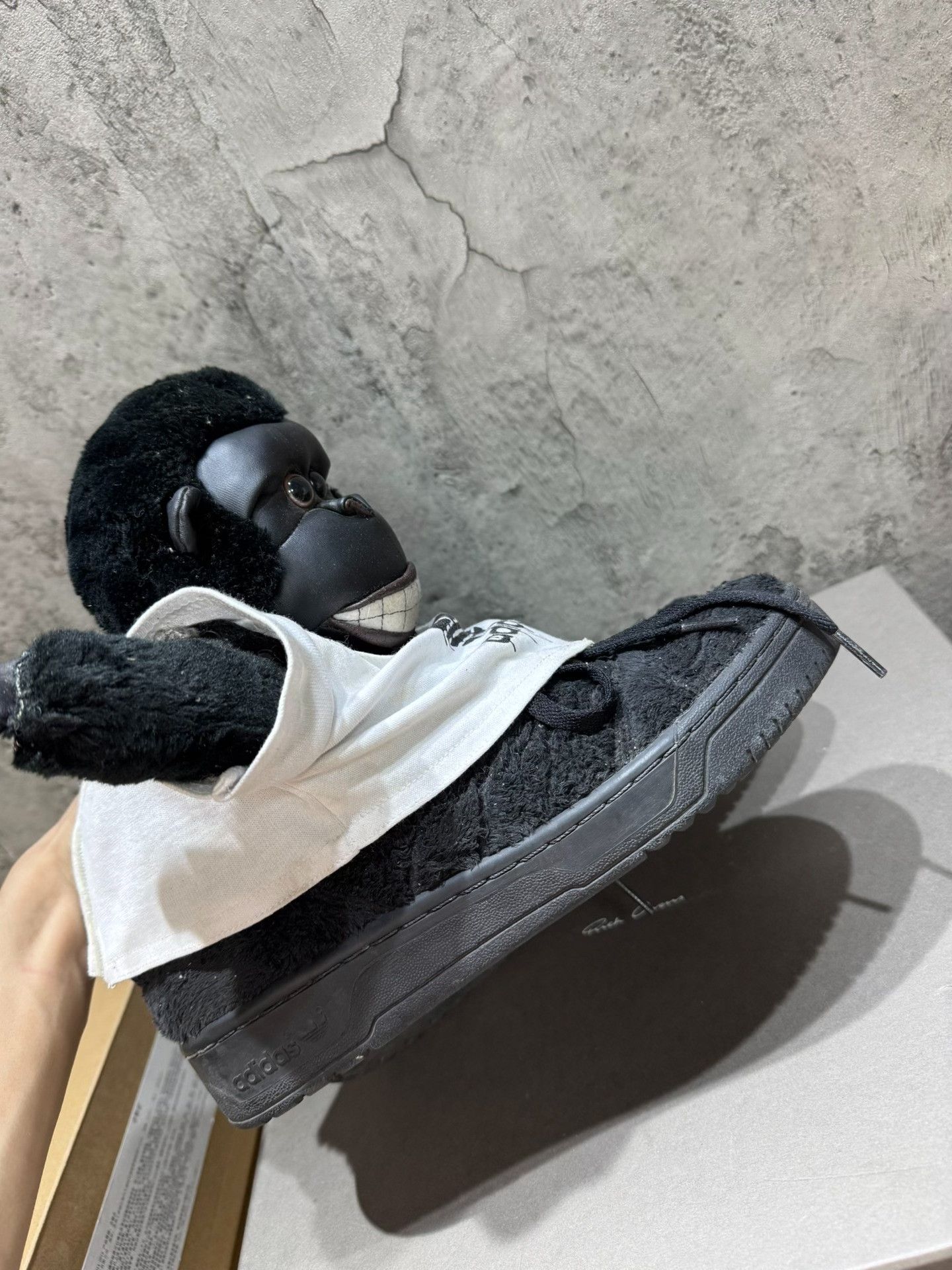 Adidas Adidas Black Hitop Sneakers 40 Men Size US 7.5 / EU 40-41 - 8 Thumbnail