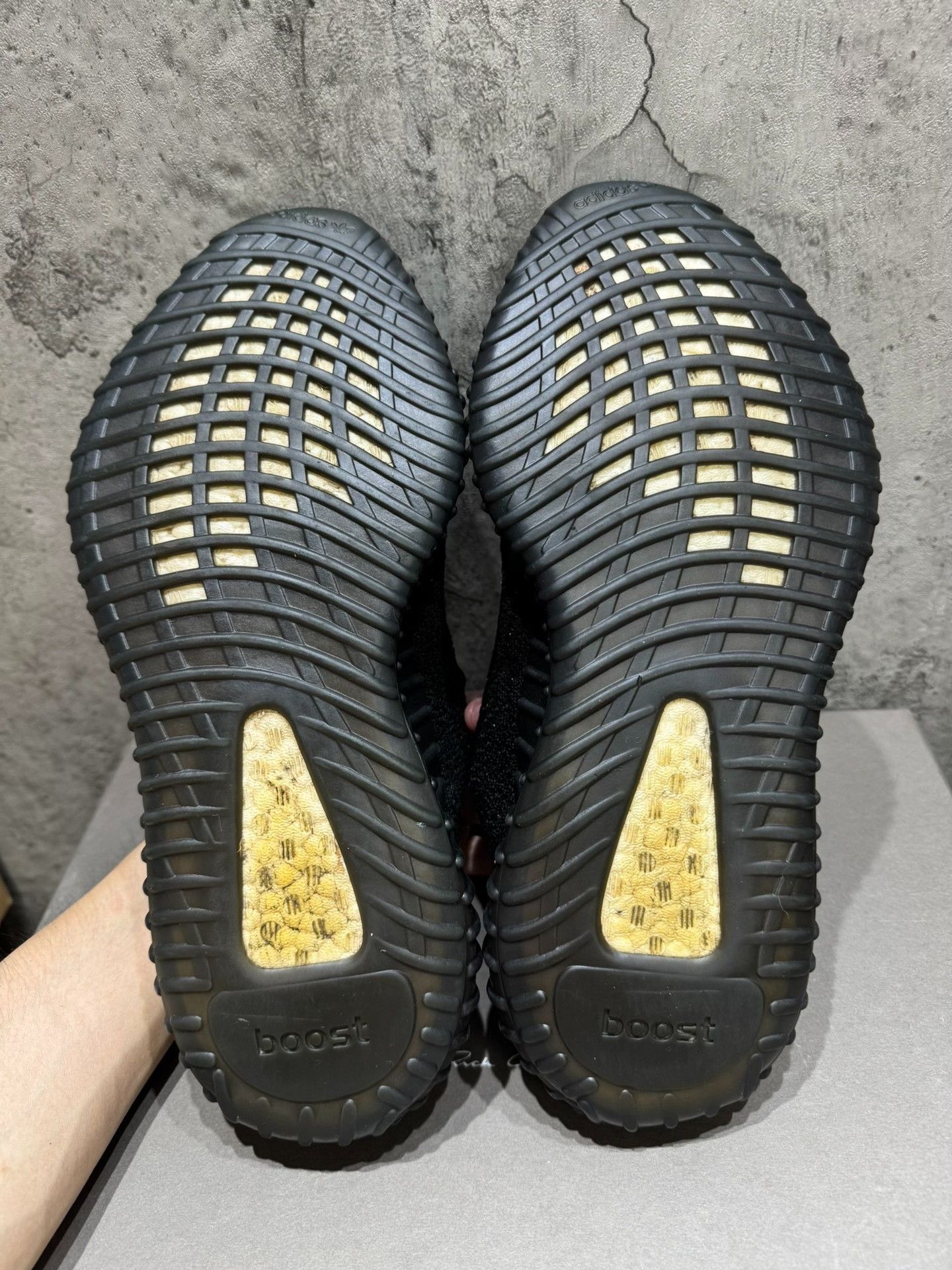 Adidas Adidas YEEZY35 Black Lowtop Sneakers 35 Men Size US 5 / EU 37 - 6 Thumbnail