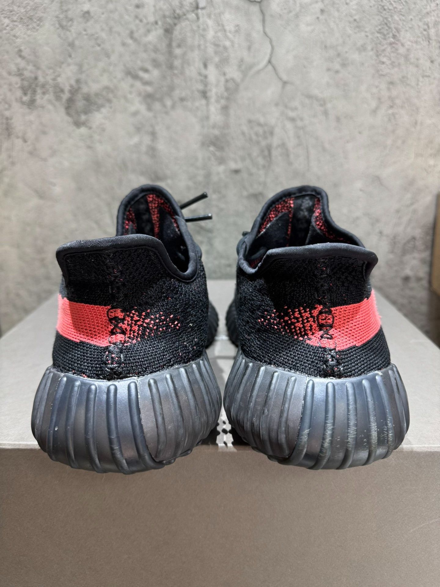 Adidas Adidas YEEZY35 Black Lowtop Sneakers 35 Men Size US 5 / EU 37 - 4 Thumbnail