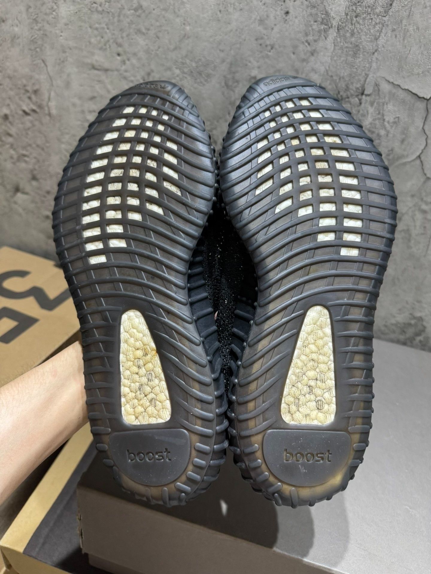 Adidas Adidas YEEZY3 Black Lowtop Sneakers 10.5 Men Size US 10.5 / EU 43-44 - 4 Thumbnail