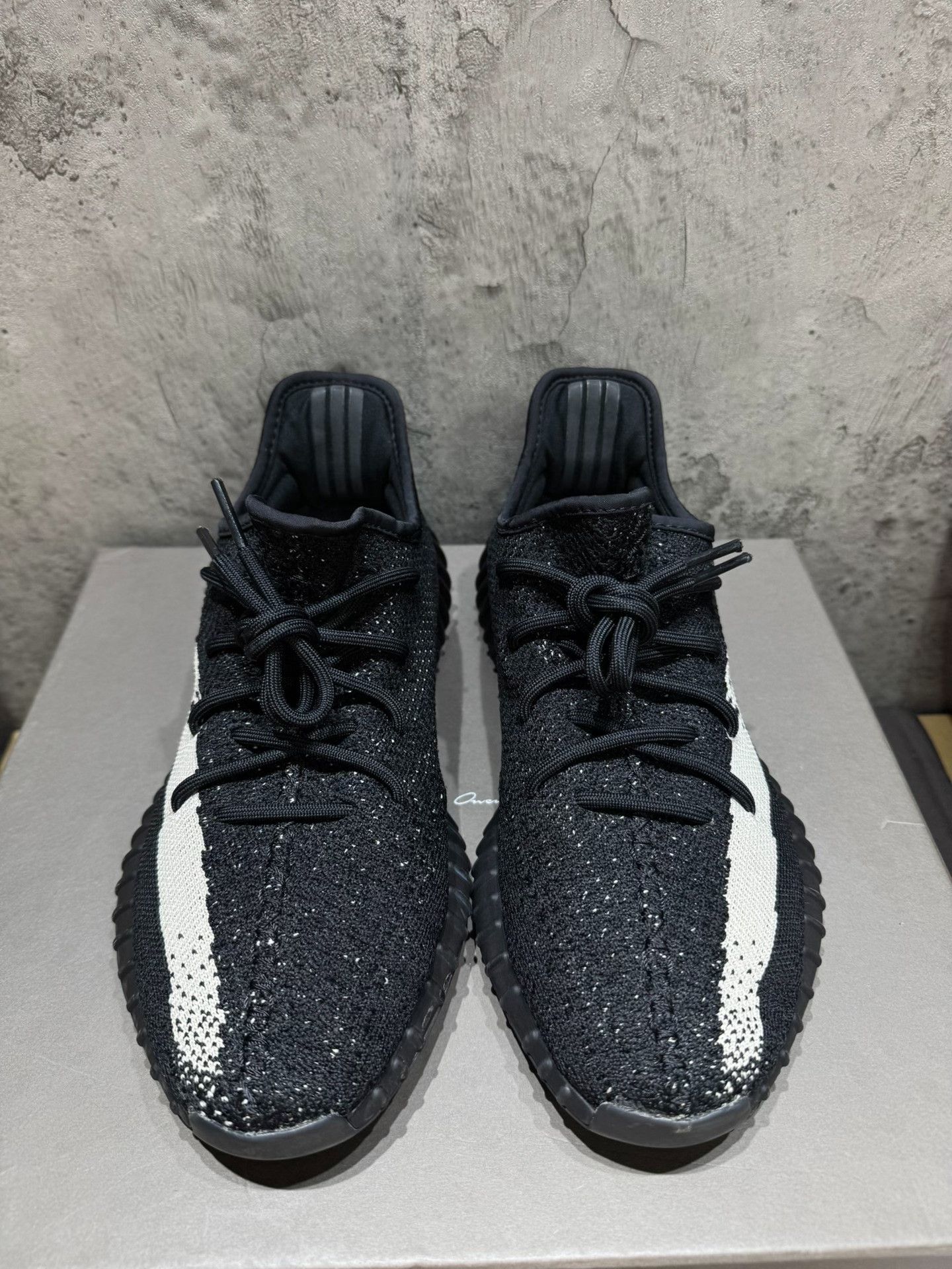 Adidas Adidas YEEZY3 Black Lowtop Sneakers 10.5 Men Size US 10.5 / EU 43-44 - 3 Thumbnail