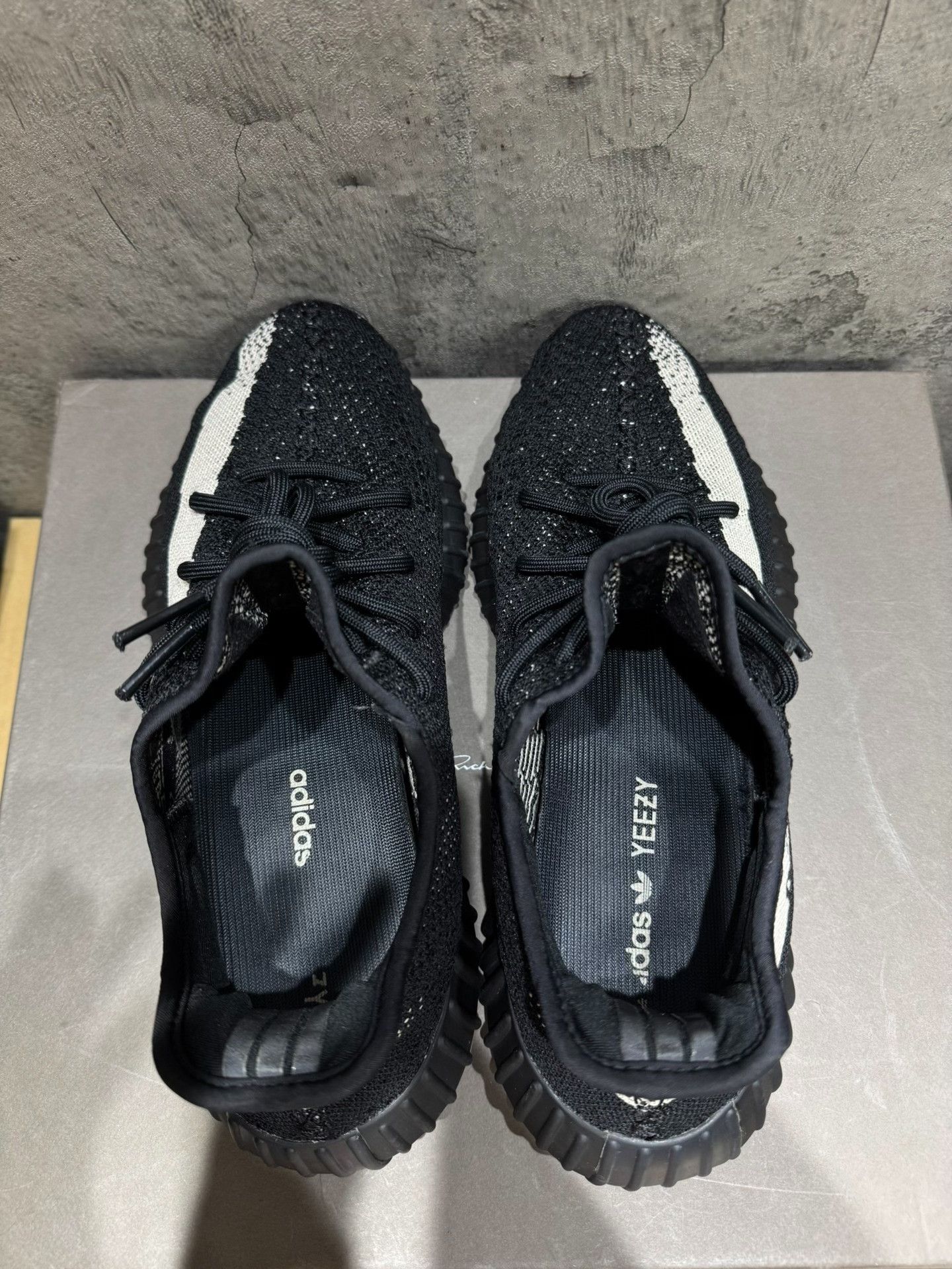 Adidas Adidas YEEZY3 Black Lowtop Sneakers 10.5 Men Size US 10.5 / EU 43-44 - 2 Thumbnail